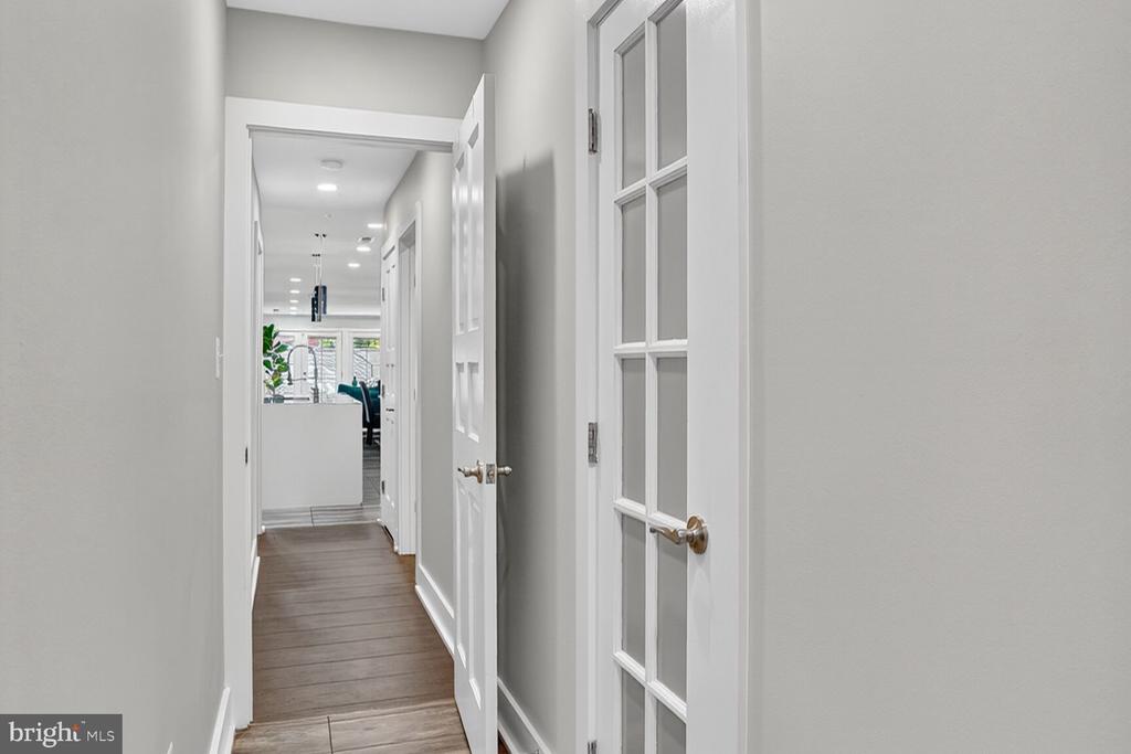 Washington, District of Columbia, 20010, United States, 2 Bedrooms Bedrooms, ,2 BathroomsBathrooms,Residential,For Sale,1975364