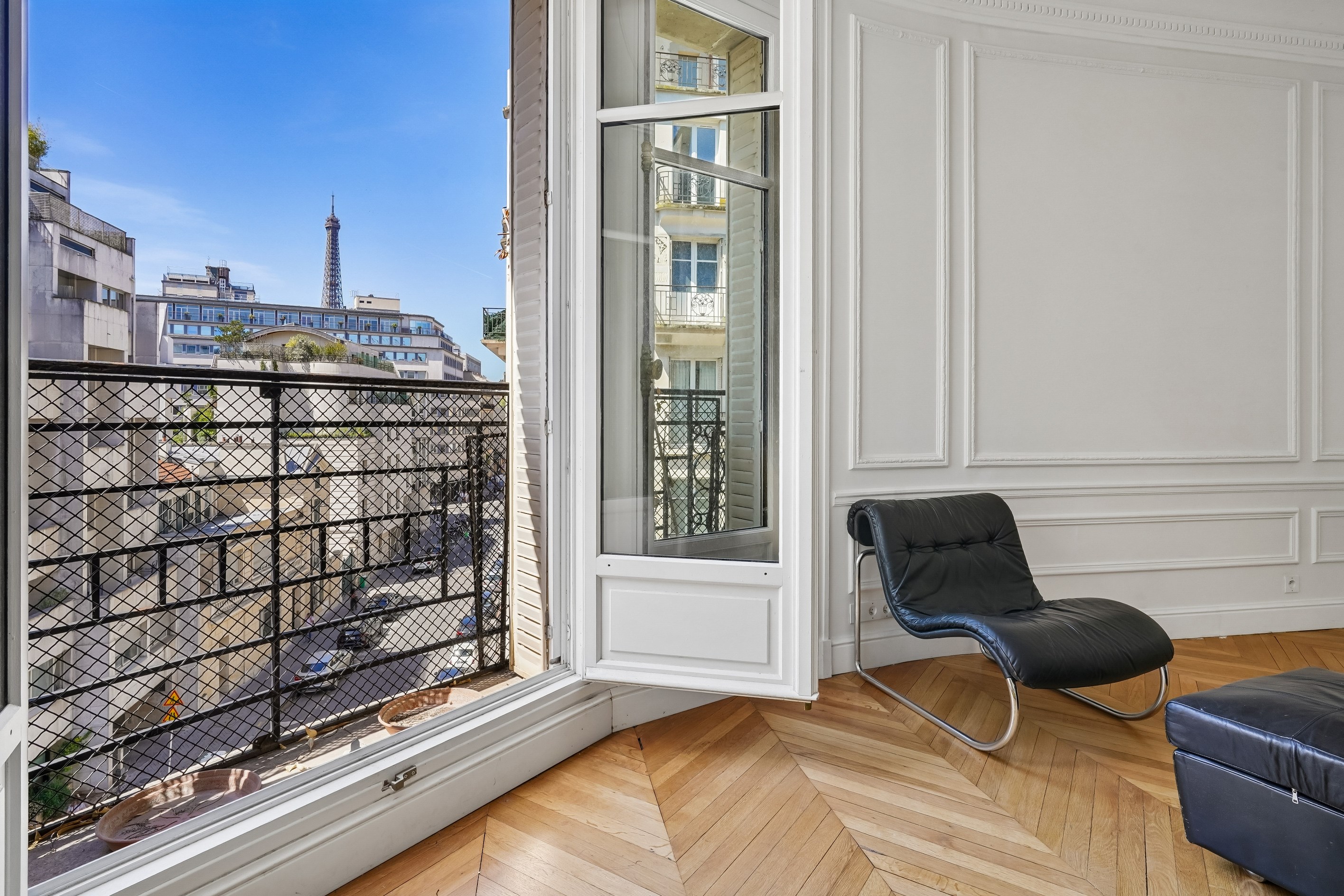  Elegant Parisian Apartment with Eiffel Tower Views - 物件實景