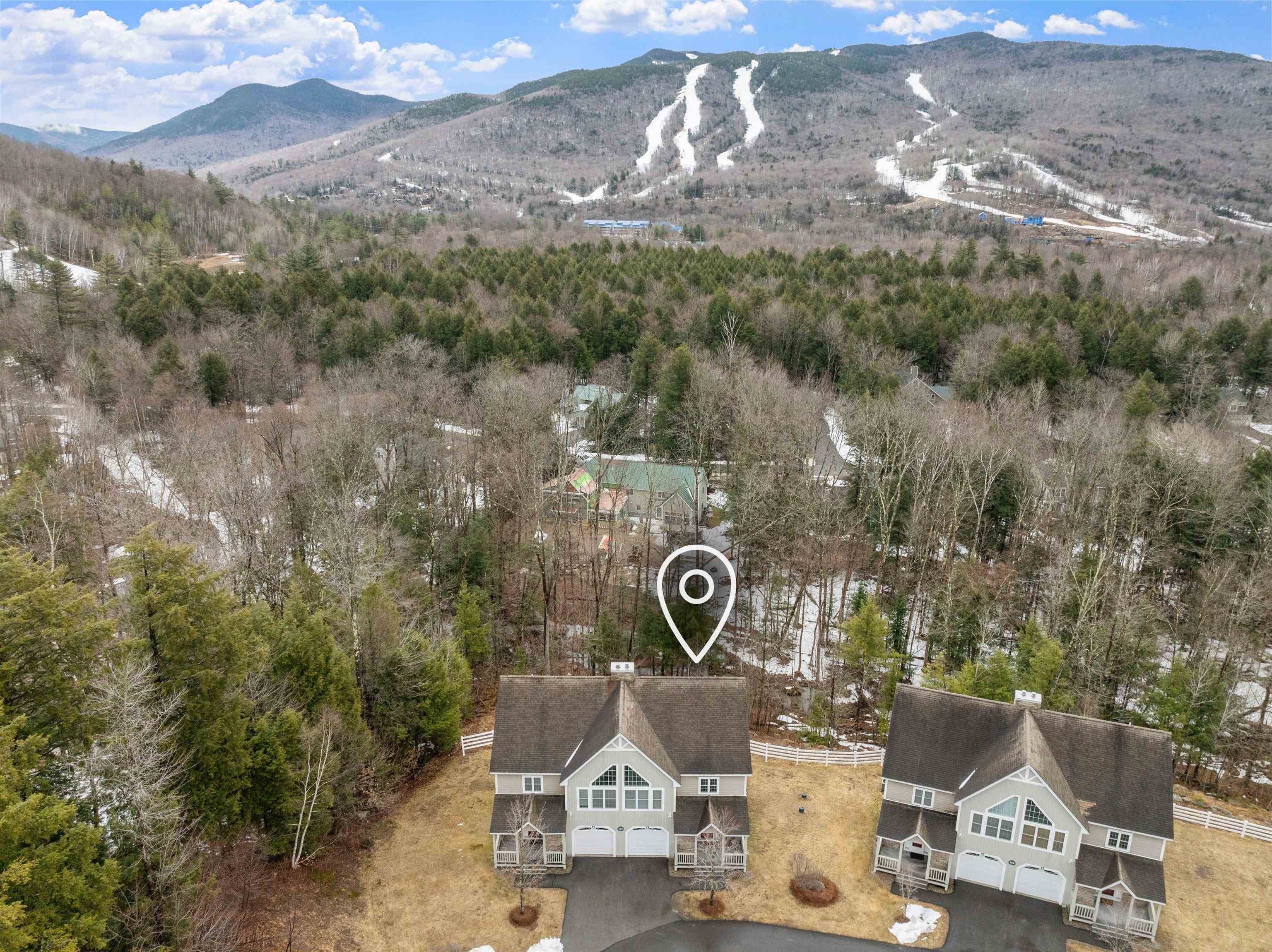 Lincoln, New Hampshire, 03251, United States, 4 Bedrooms Bedrooms, ,4 BathroomsBathrooms,Residential,For Sale,1915256