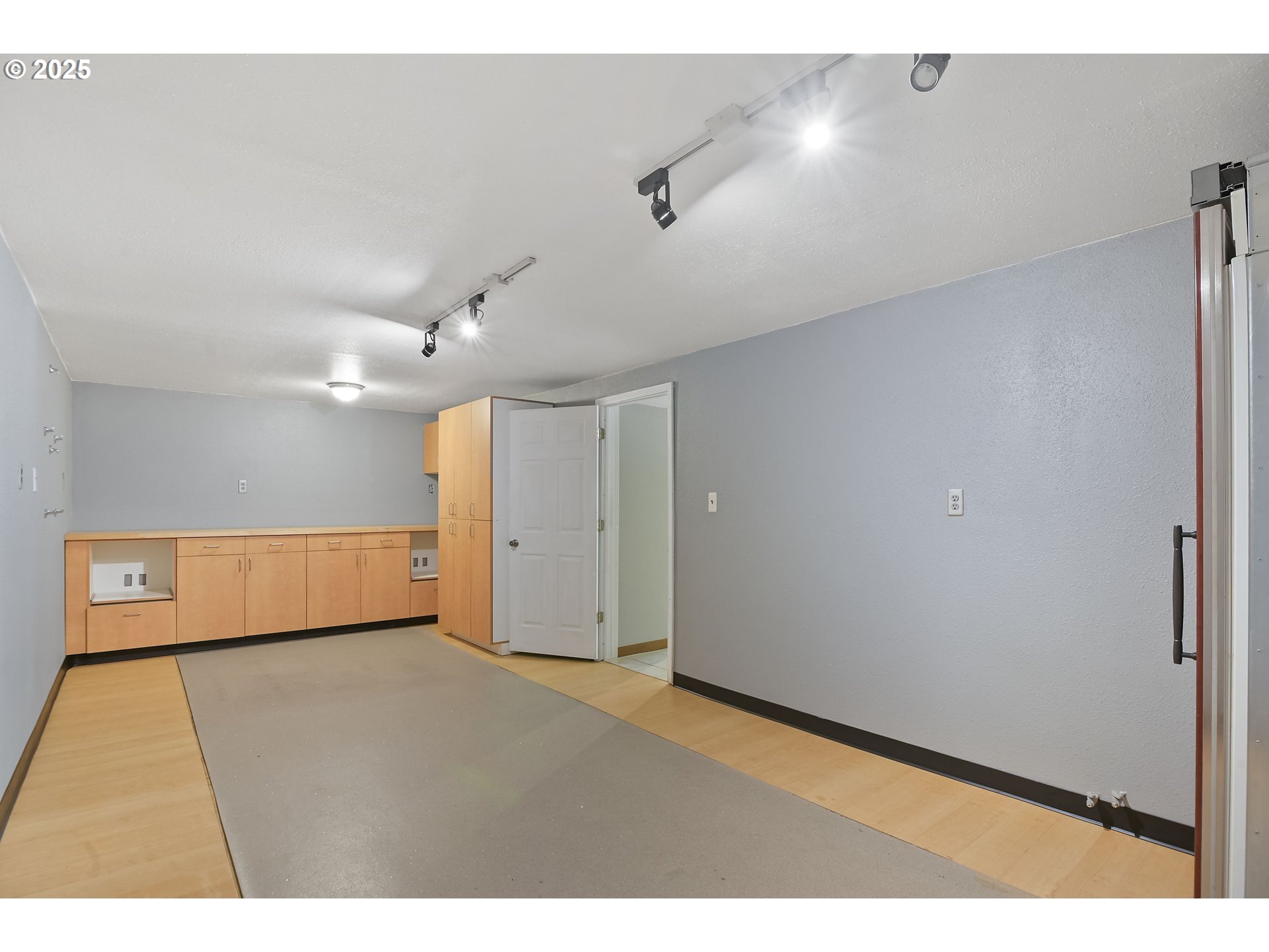 Kalama, Washington, 98625, United States, 3 Bedrooms Bedrooms, ,2 BathroomsBathrooms,Residential,For Sale,1988010