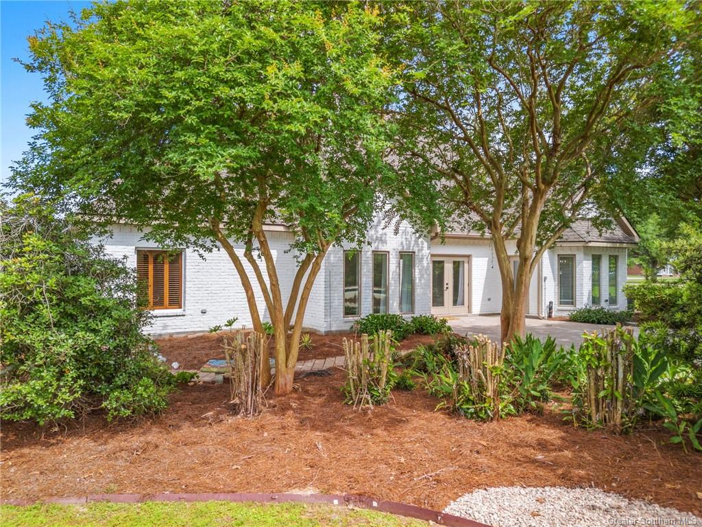 Lake Charles, Louisiana, 70607, United States, 5 Bedrooms Bedrooms, ,4 BathroomsBathrooms,Residential,For Sale,2010298