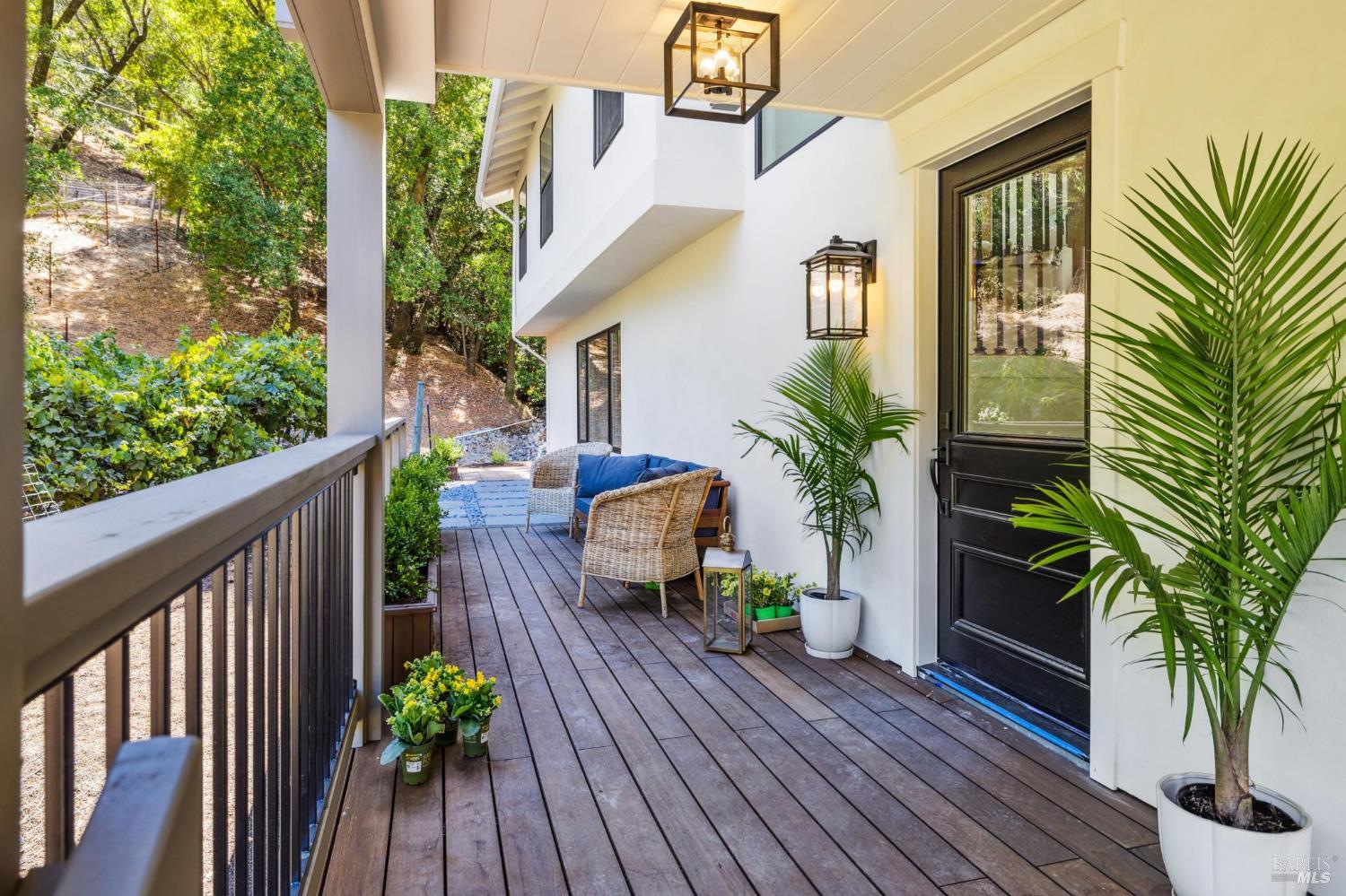 San Rafael, California, 94903, United States, 4 Bedrooms Bedrooms, ,3 BathroomsBathrooms,Residential,For Sale,1917478
