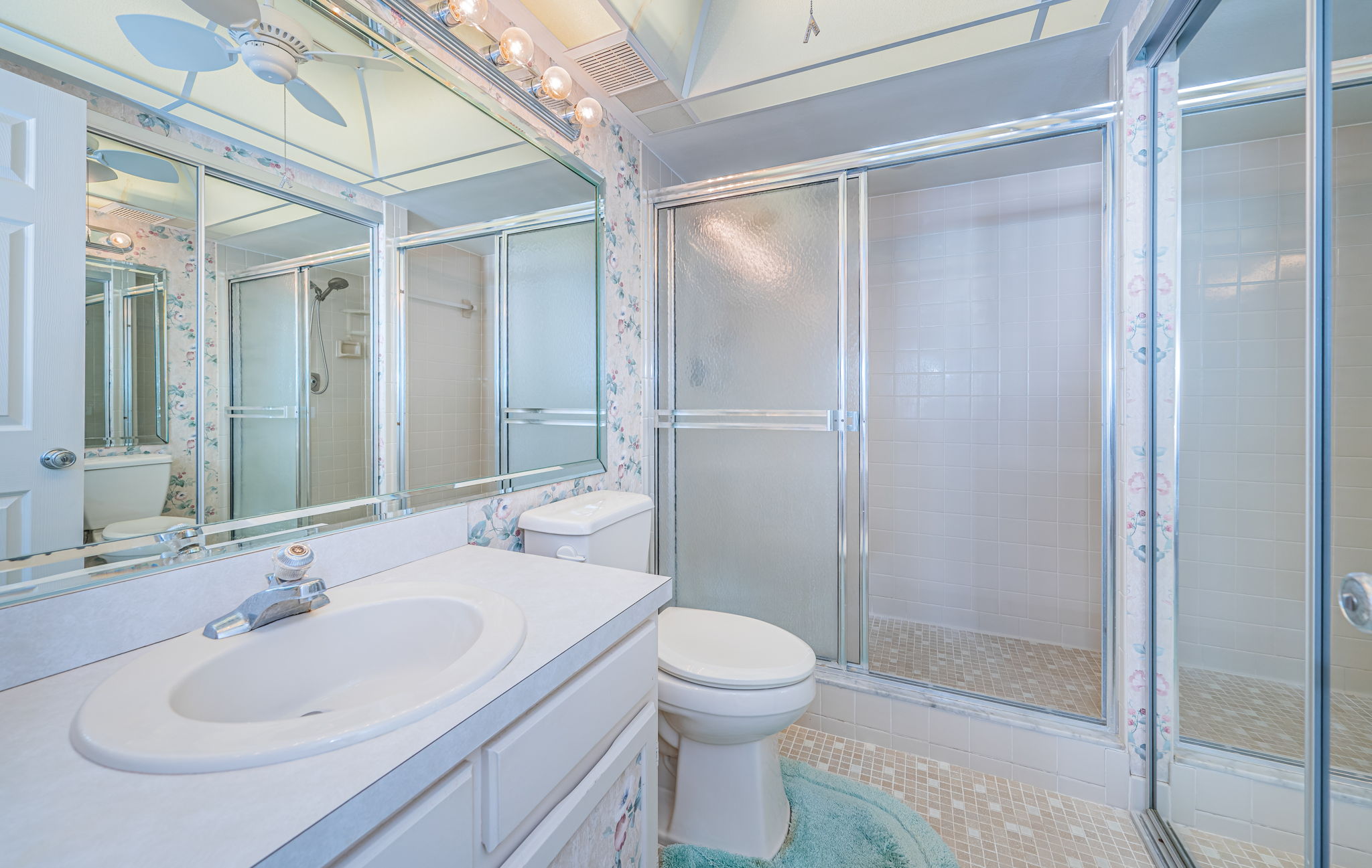 Redington Shores, Florida, 33708, United States, 2 Bedrooms Bedrooms, ,2 BathroomsBathrooms,Residential,For Sale,2013102