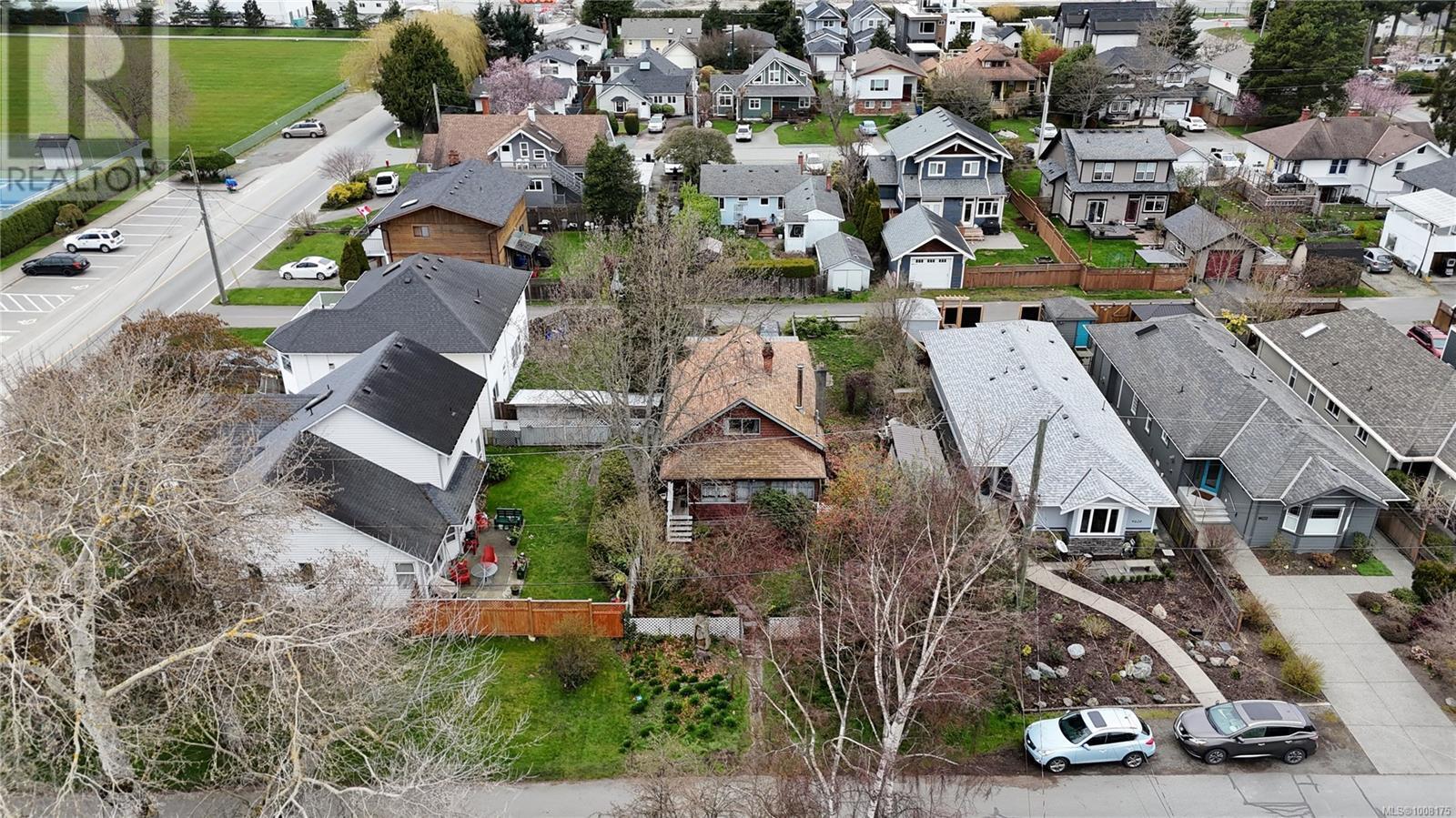 SIDNEY, British Columbia, V8L 2W2, CA, 2 Bedrooms Bedrooms, ,1 BathroomBathrooms,Residential,For Sale,1902048