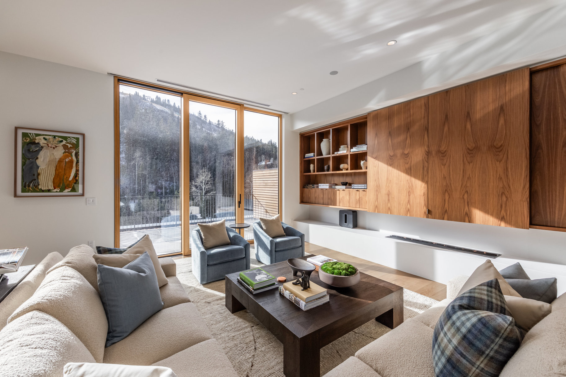  Furnished 5-bedroom Penthouse at Founder