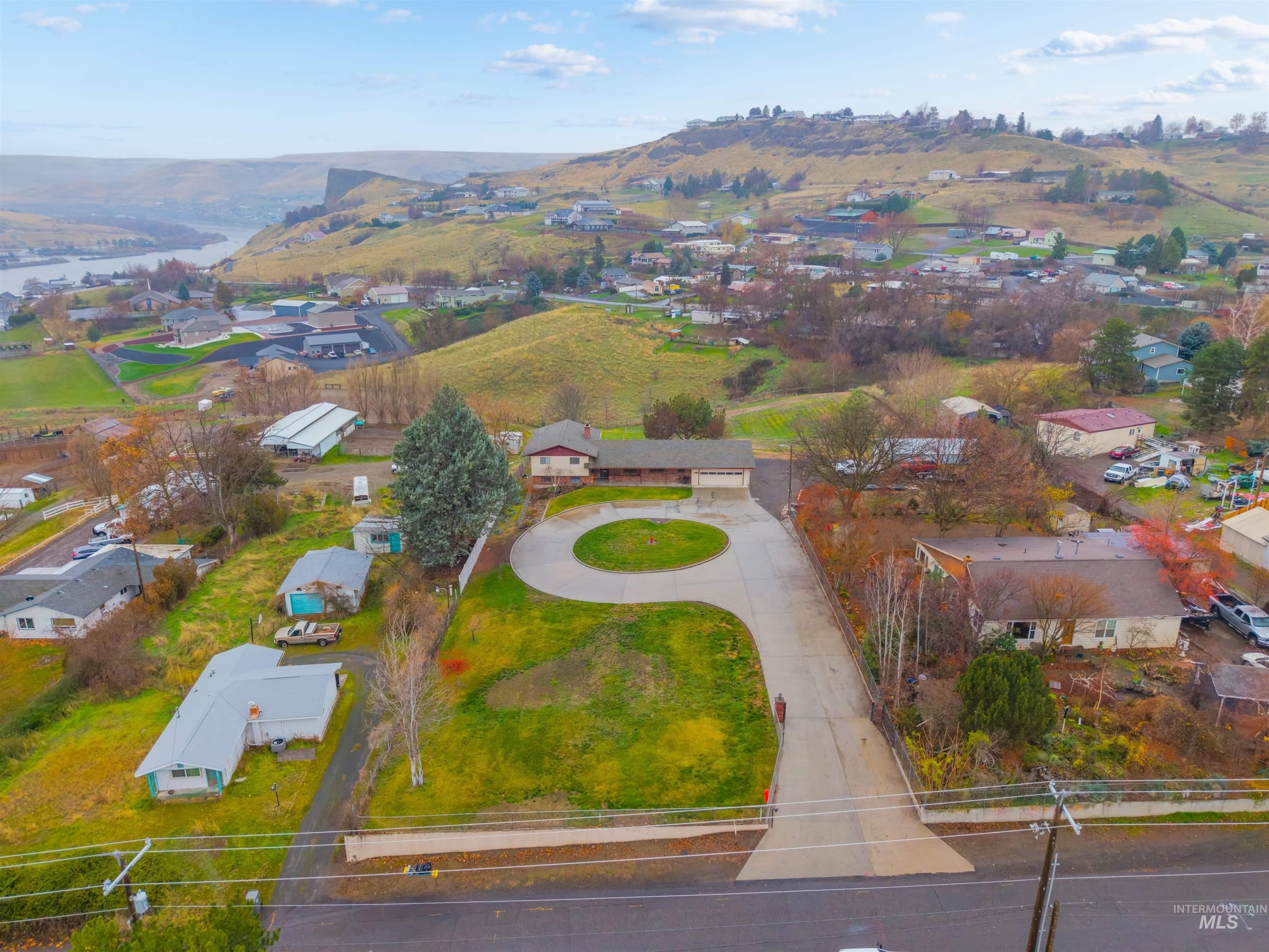 Clarkston, Washington, 99403, United States, 5 Bedrooms Bedrooms, ,4 BathroomsBathrooms,Residential,For Sale,2005826