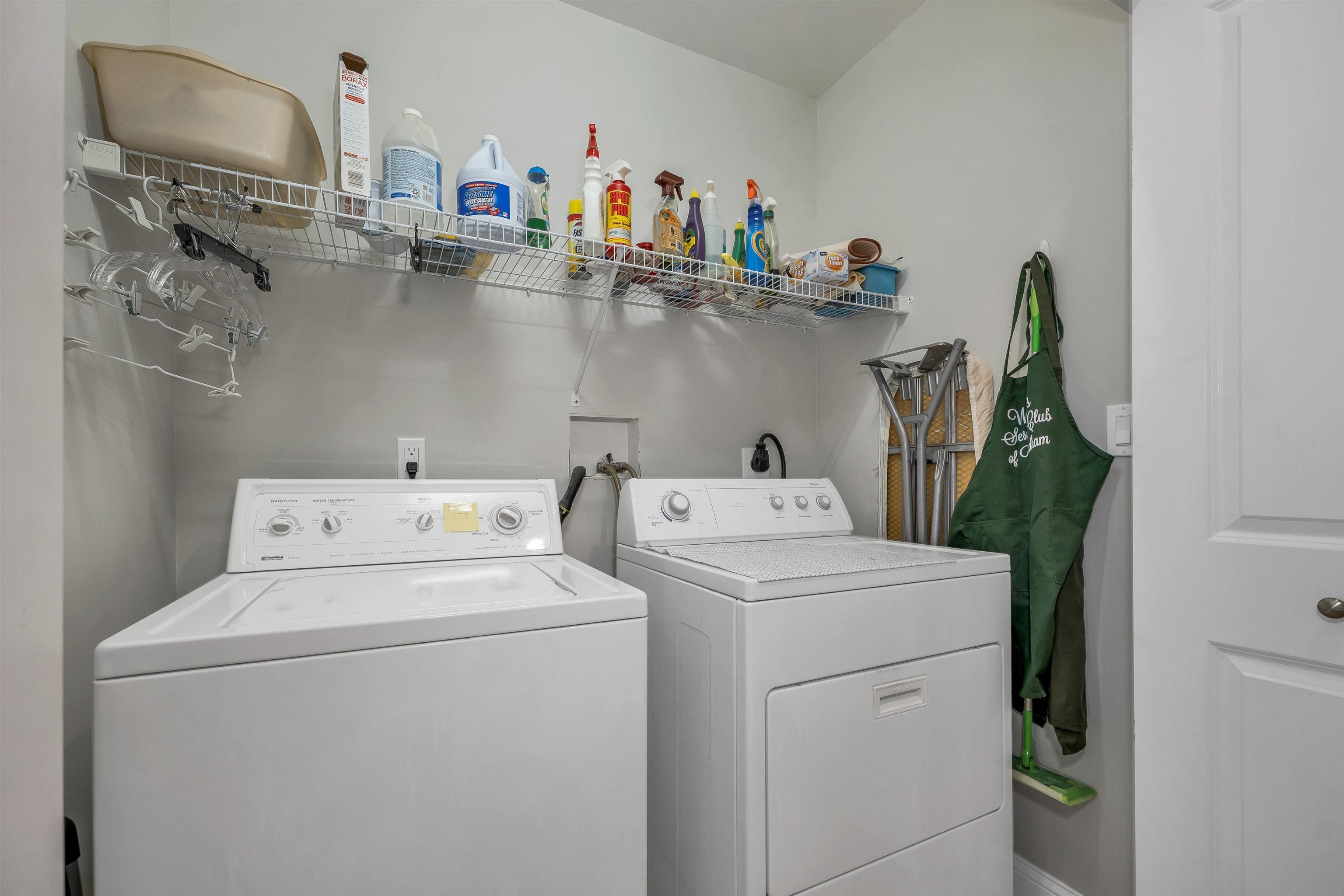 Windham, New Hampshire, 03087, United States, 2 Bedrooms Bedrooms, ,1 BathroomBathrooms,Residential,For Sale,2001835