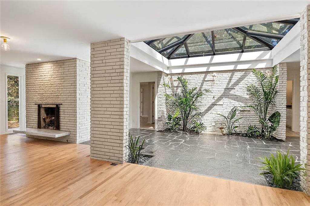 Atlanta, Georgia, 30345, United States, 3 Bedrooms Bedrooms, ,2 BathroomsBathrooms,Residential,For Sale,1942165