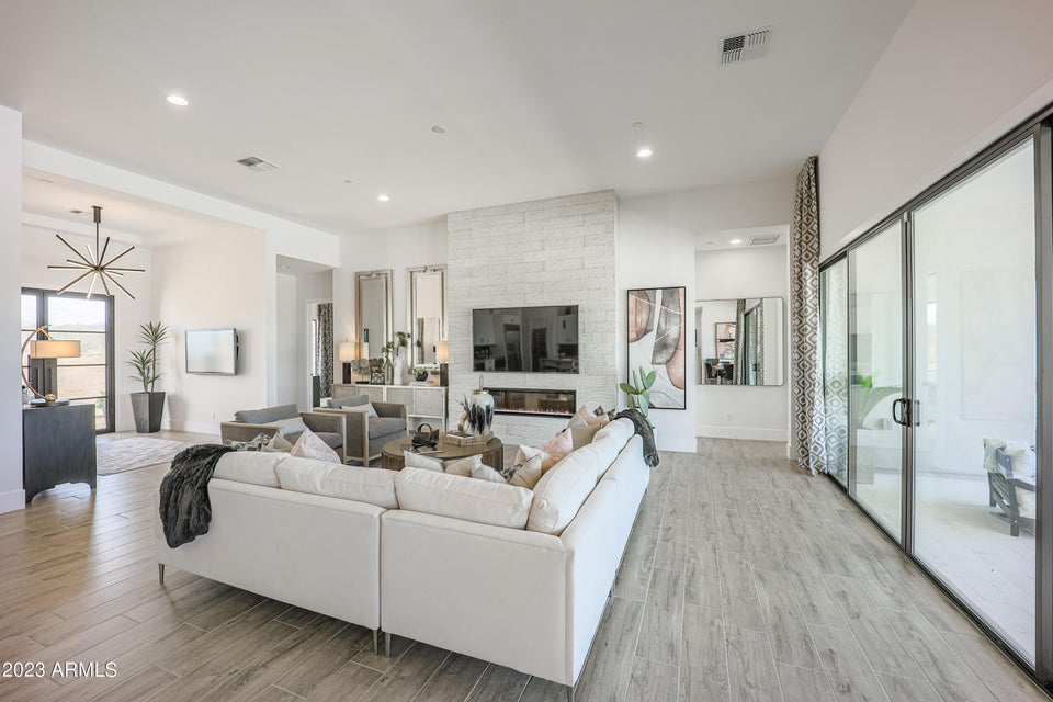 2823 W Desert Hills Dr, Phoenix, Arizona, 85086, United States, 4 Bedrooms Bedrooms, ,4 BathroomsBathrooms,Residential,For Sale,2823 W Desert Hills Dr,1294609