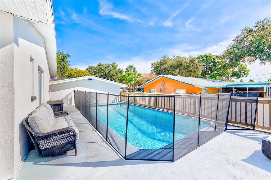 Largo, Florida, 33771, United States, 3 Bedrooms Bedrooms, ,2 BathroomsBathrooms,Residential,For Sale,1991349