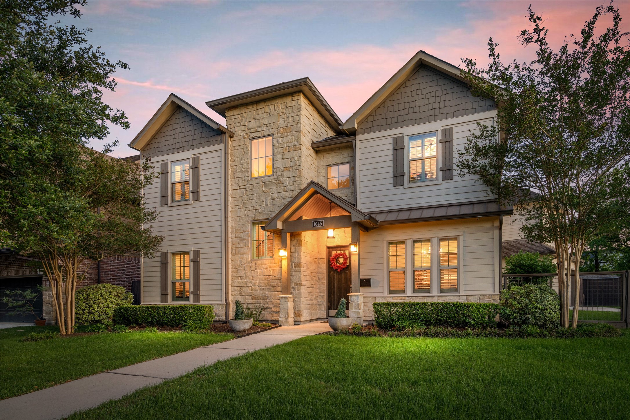  1045 Rosepoint Street - 物件實景