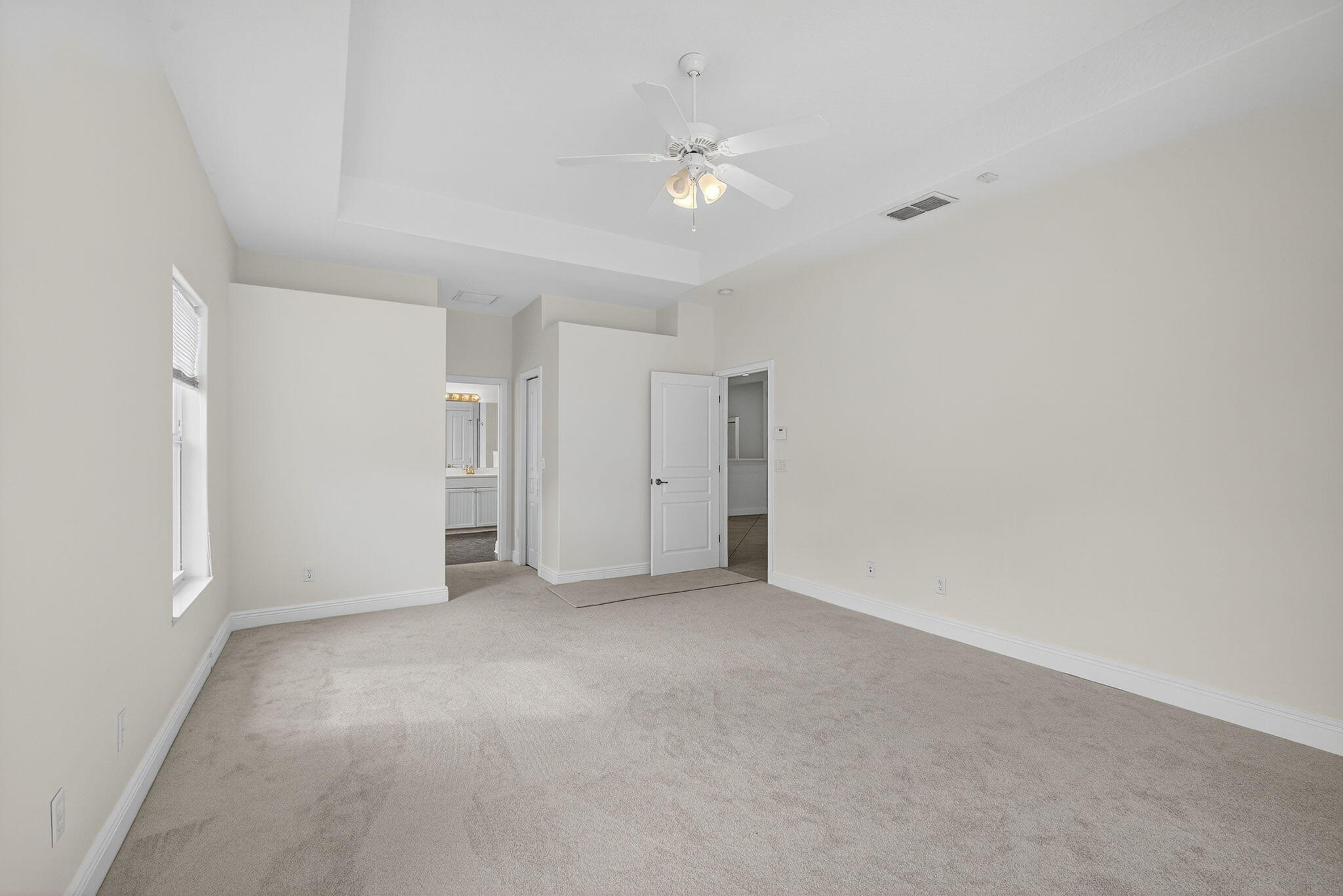 Port Saint Lucie, Florida, 34983, United States, 4 Bedrooms Bedrooms, ,2 BathroomsBathrooms,Residential,For Sale,1959022