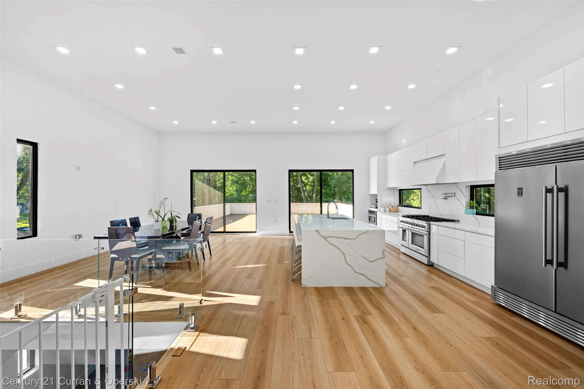 Farmington, Michigan, 48334, United States, 7 Bedrooms Bedrooms, ,8 BathroomsBathrooms,Residential,For Sale,1980731