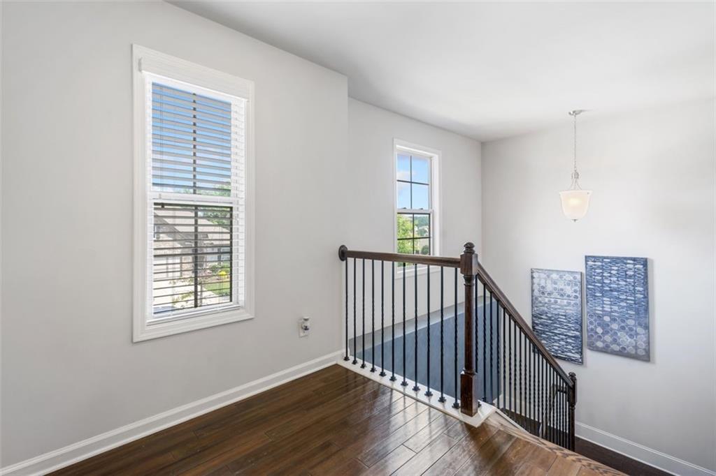 Flowery Branch, Georgia, 30542, United States, 4 Bedrooms Bedrooms, ,3 BathroomsBathrooms,Residential,For Sale,1901003