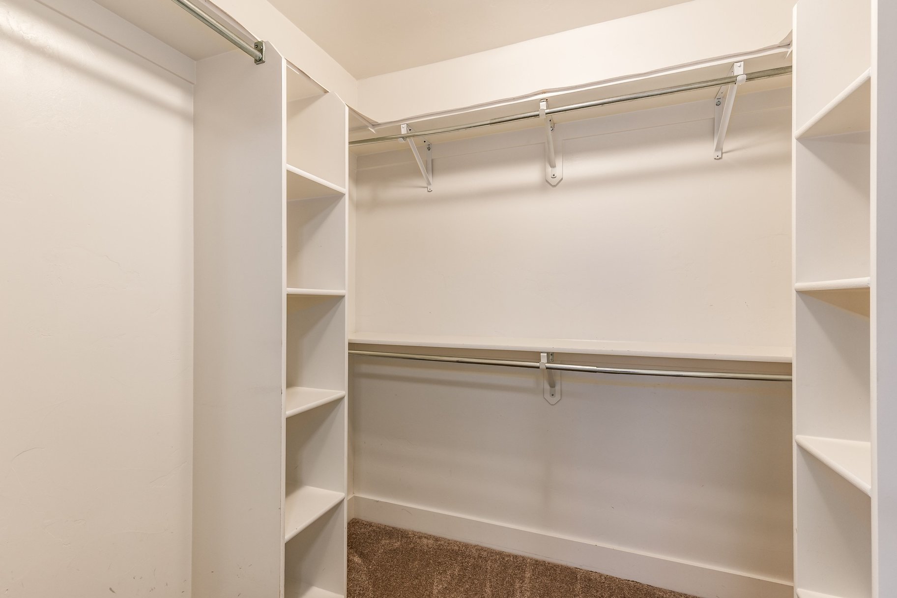  Prime Holladay Townhome in an Unbeatable Location - 物件實景