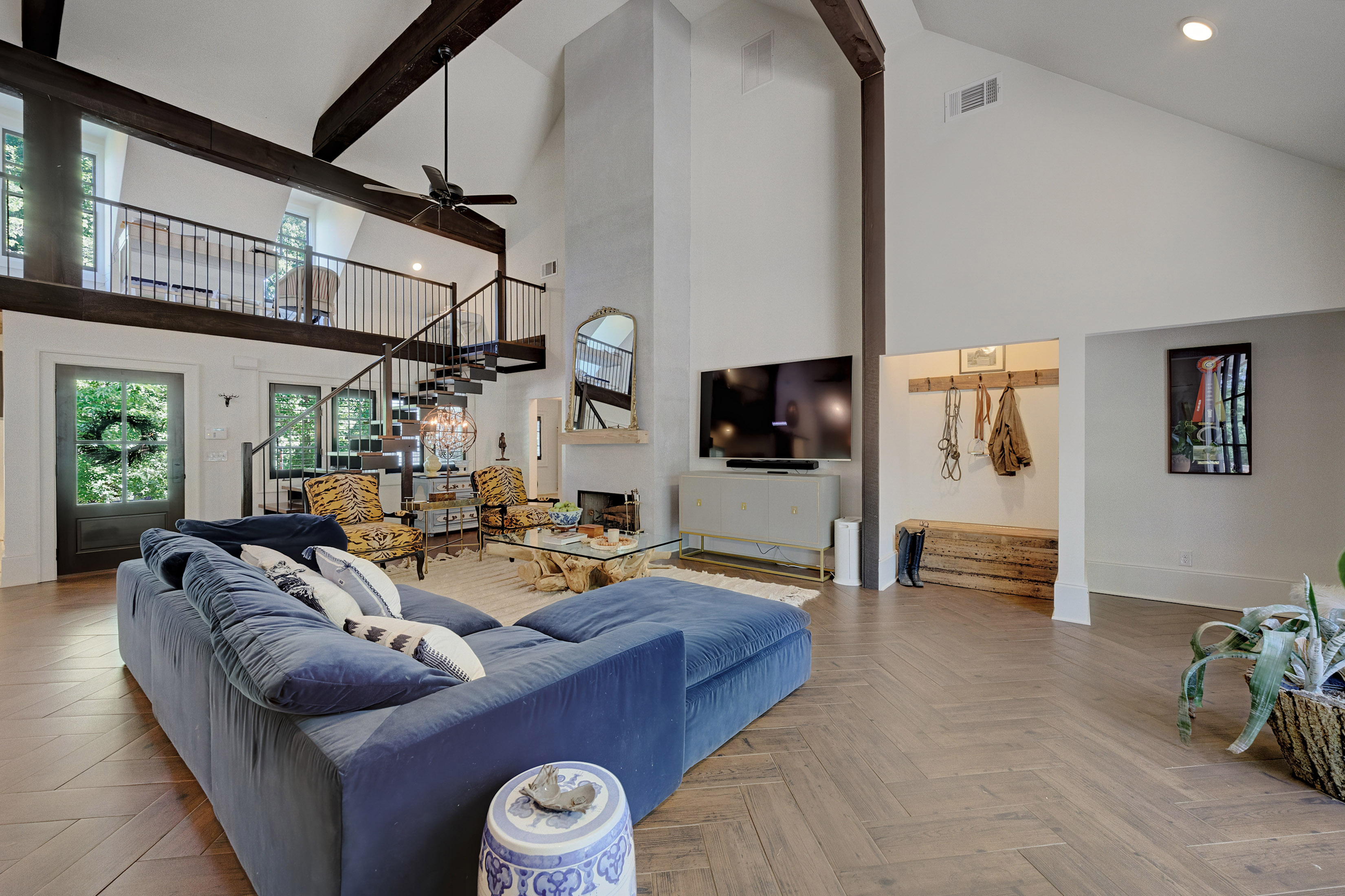  Exceptional Custom-built French Country Estate with Equestrian Amenities - 物件實景