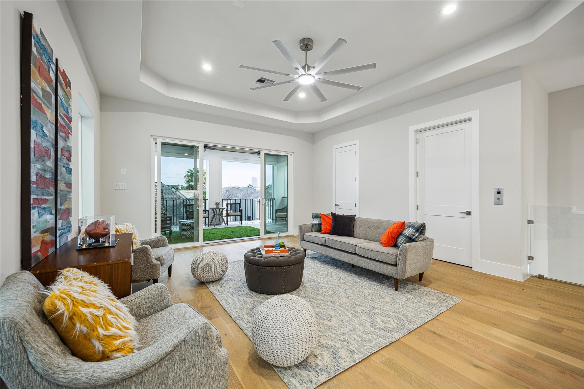  902 Knox Street A - 物件實景