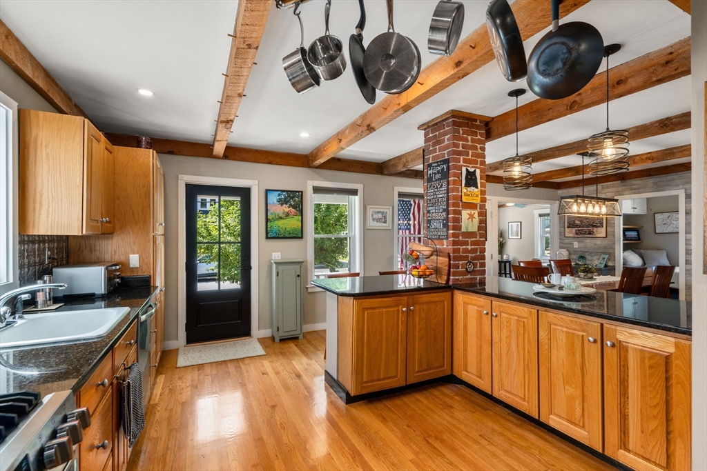 Maynard, Massachusetts, 01754, United States, 3 Bedrooms Bedrooms, ,2 BathroomsBathrooms,Residential,For Sale,1941830