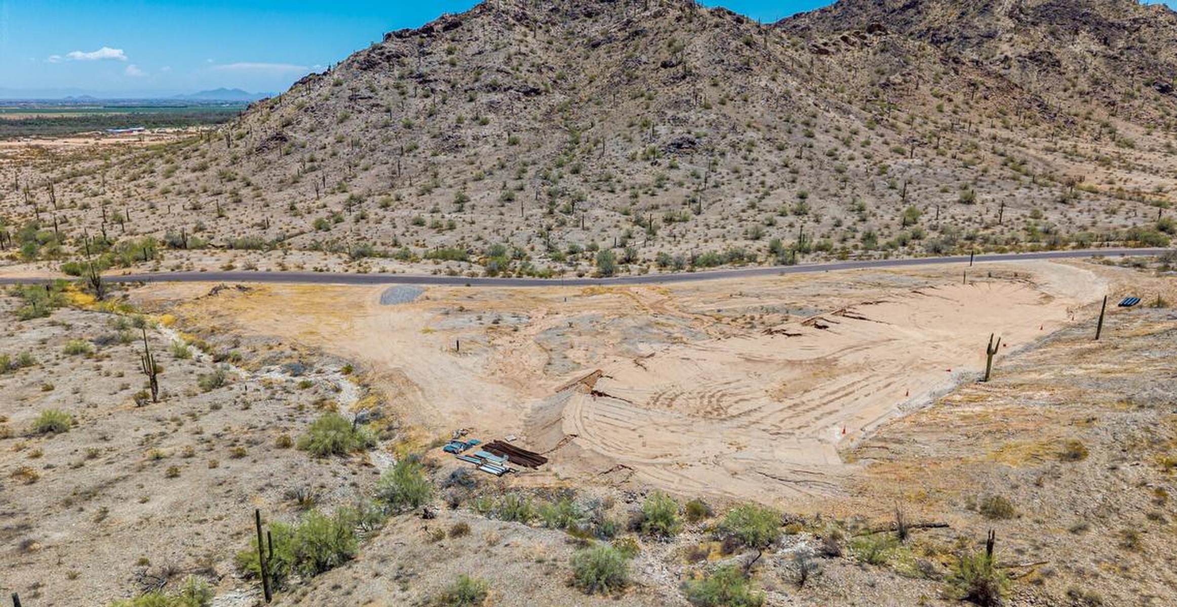  12608 N Sleeping Coyote Drive  Oro Valley, AZ - 物件實景