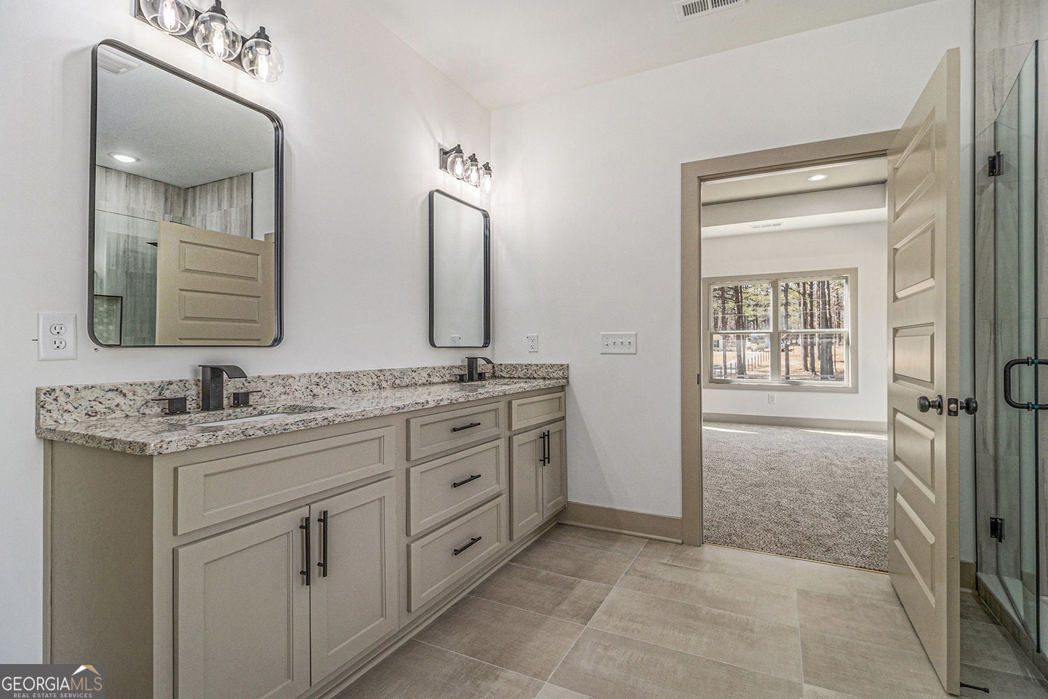 Oxford, Georgia, 30054, United States, 4 Bedrooms Bedrooms, ,3 BathroomsBathrooms,Residential,For Sale,1952005