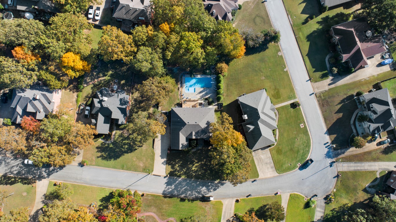 Jonesboro, Arkansas, 72404, United States, 4 Bedrooms Bedrooms, ,3 BathroomsBathrooms,Residential,For Sale,1989534