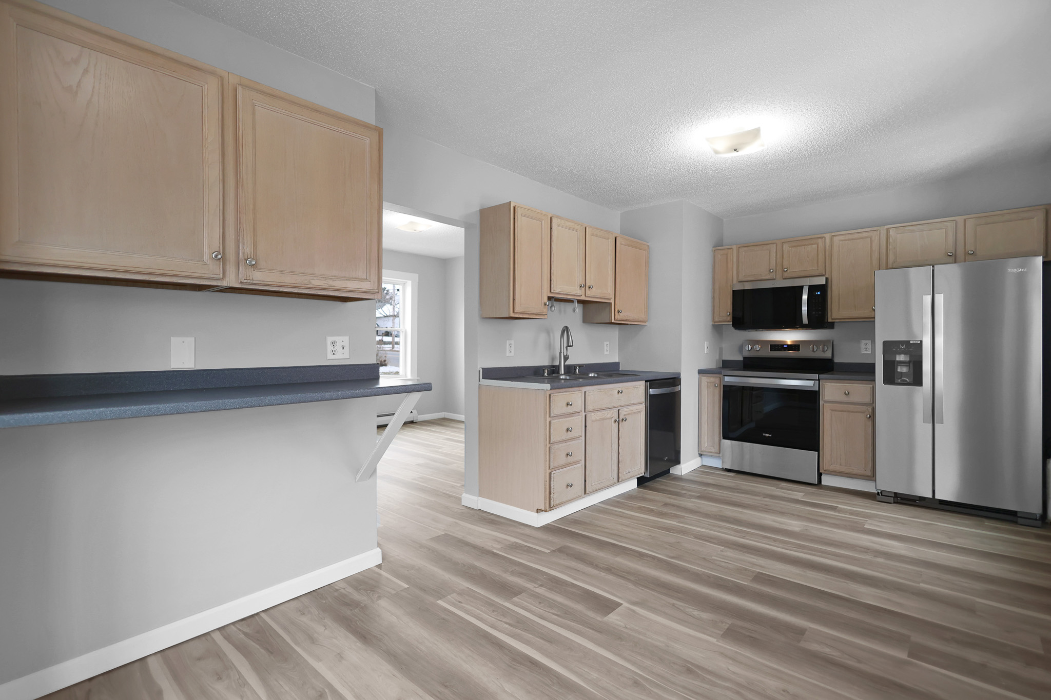 Methuen, Massachusetts, 01844, United States, 3 Bedrooms Bedrooms, ,2 BathroomsBathrooms,Residential,For Sale,2005366