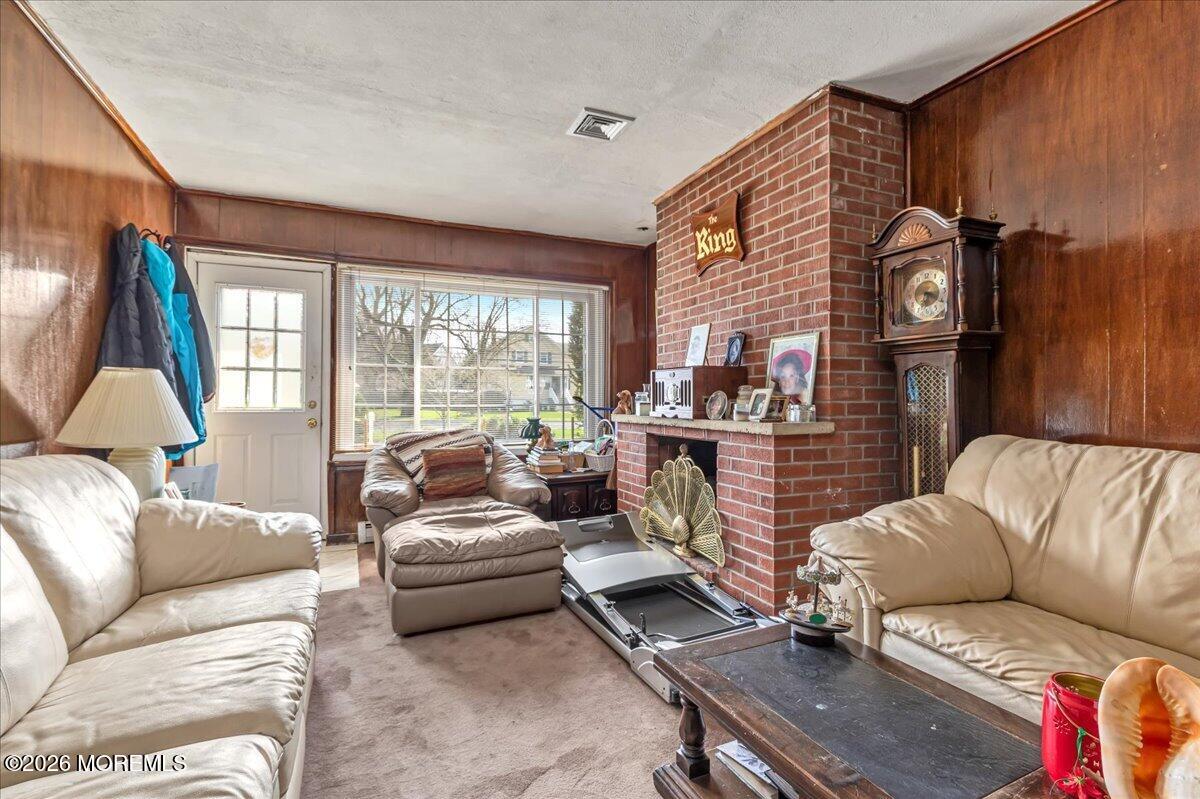 Aberdeen, New Jersey, 07747, United States, 3 Bedrooms Bedrooms, ,2 BathroomsBathrooms,Residential,For Sale,2038481