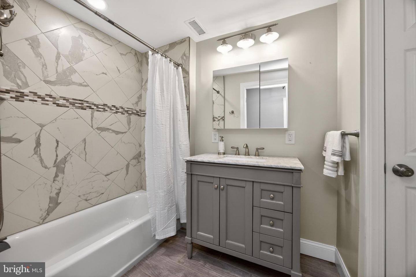KING OF PRUSSIA, Pennsylvania, 19406, United States, 3 Bedrooms Bedrooms, ,2 BathroomsBathrooms,Residential,For Sale,2047953