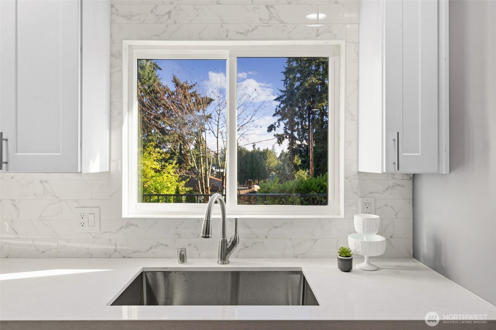 PUYALLUP, Washington, 98373, United States, 6 Bedrooms Bedrooms, ,3 BathroomsBathrooms,Residential,For Sale,2000795