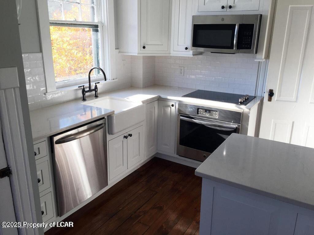 Wilkes-Barre, Pennsylvania, 18701, United States, 7 Bedrooms Bedrooms, ,3 BathroomsBathrooms,Residential,For Sale,1982709