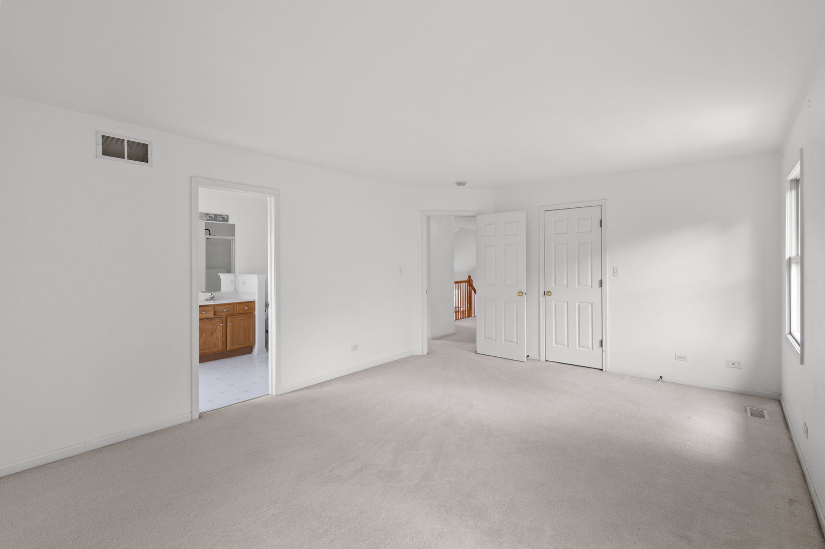 West Chicago, Illinois, 60185, United States, 4 Bedrooms Bedrooms, ,3 BathroomsBathrooms,Residential,For Sale,1918236