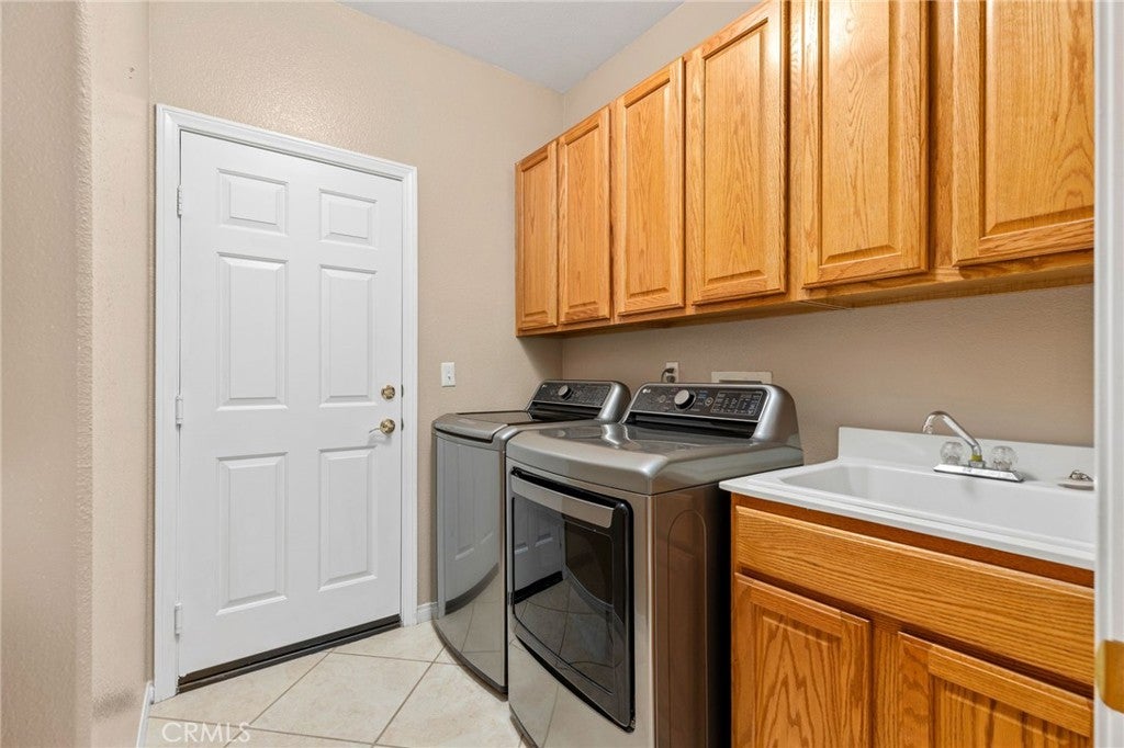 Banning, California, 92220, United States, 2 Bedrooms Bedrooms, ,3 BathroomsBathrooms,Residential,For Sale,1888571