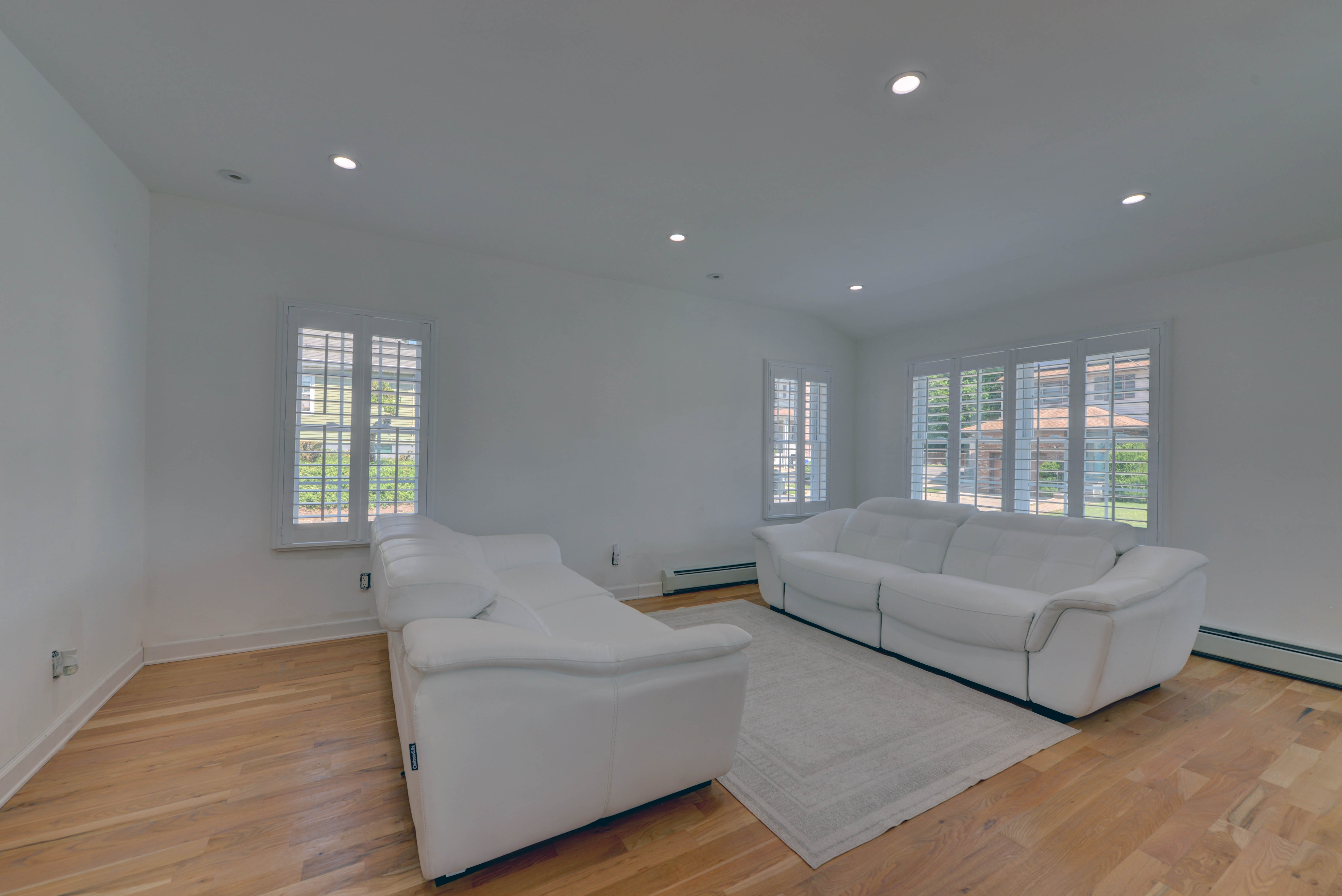 Essex, Nutley Township, New Jersey, 07110, United States, 3 Bedrooms Bedrooms, ,2 BathroomsBathrooms,Residential,For Sale,1873561