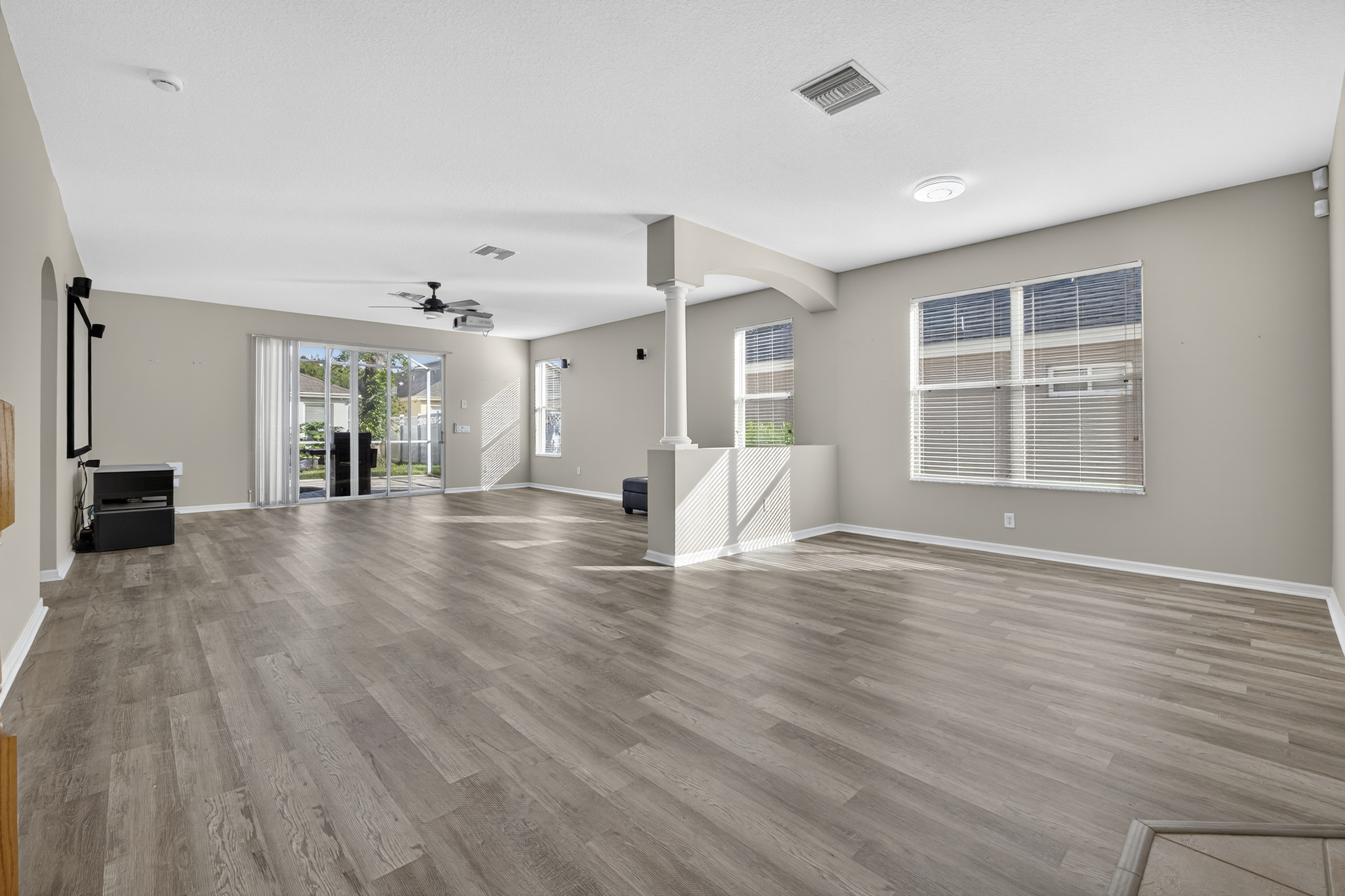 WESLEY CHAPEL, Florida, 33544, United States, 4 Bedrooms Bedrooms, ,3 BathroomsBathrooms,Residential,For Sale,1992443