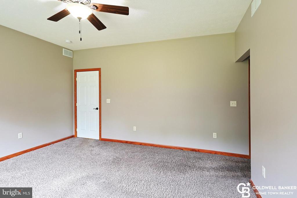 RIDGELEY, West Virginia, 26753, United States, 4 Bedrooms Bedrooms, ,3 BathroomsBathrooms,Residential,For Sale,1940316