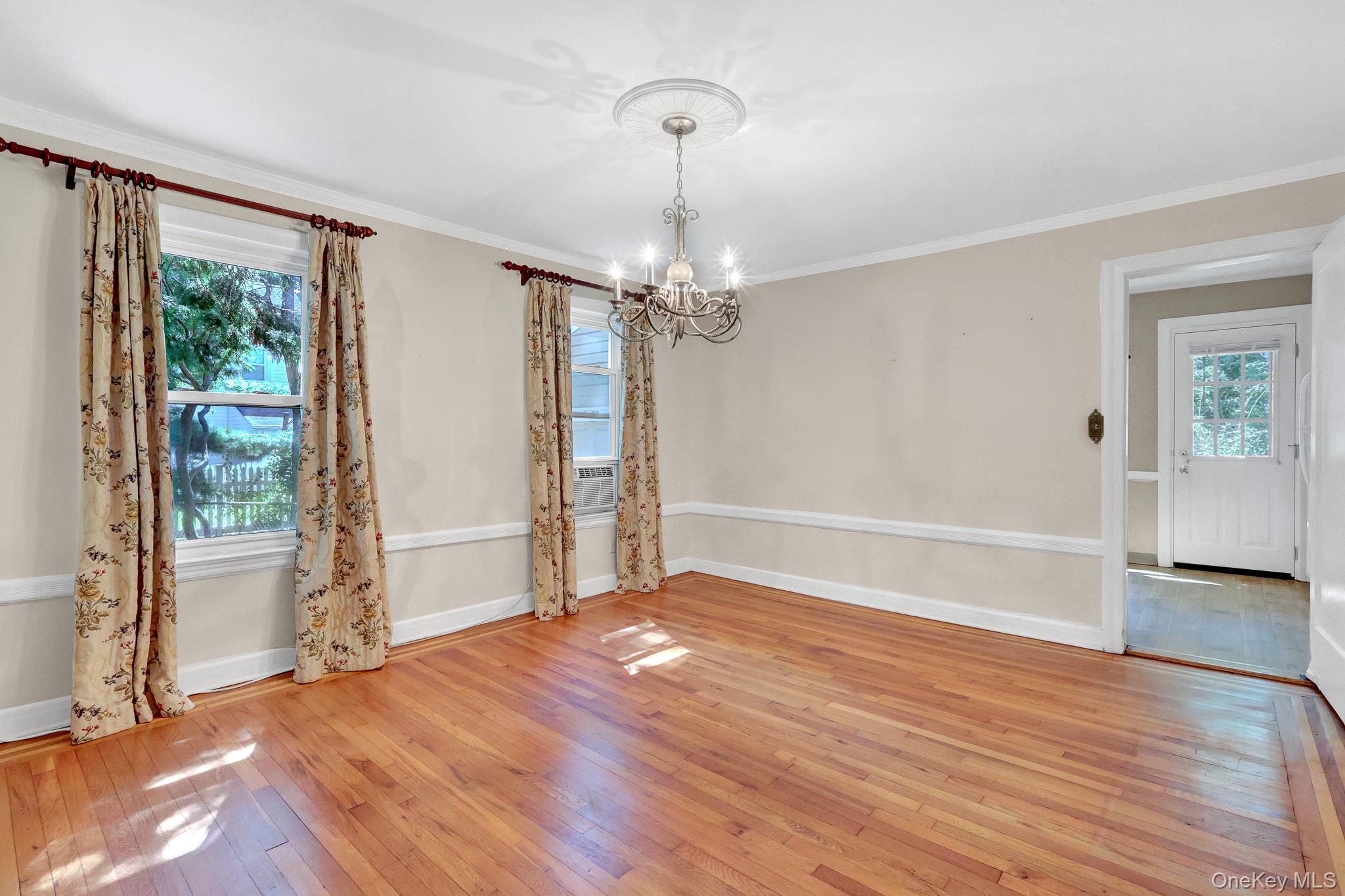  77 Elton Road, Stewart Manor, NY, 11530 - 物件實景