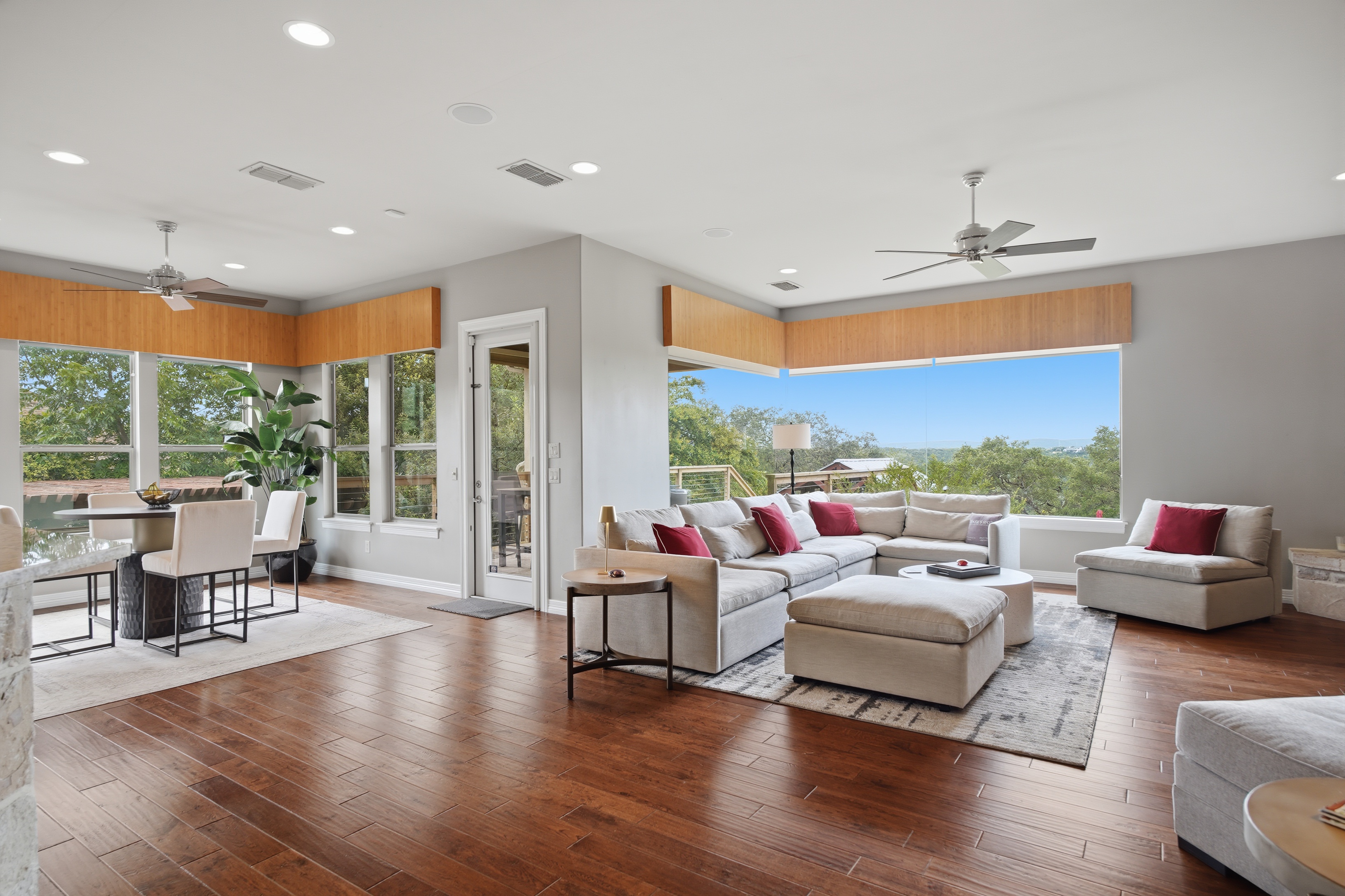 Iron Horse Canyon Estate with Resort-Style Backyard - 物件實景