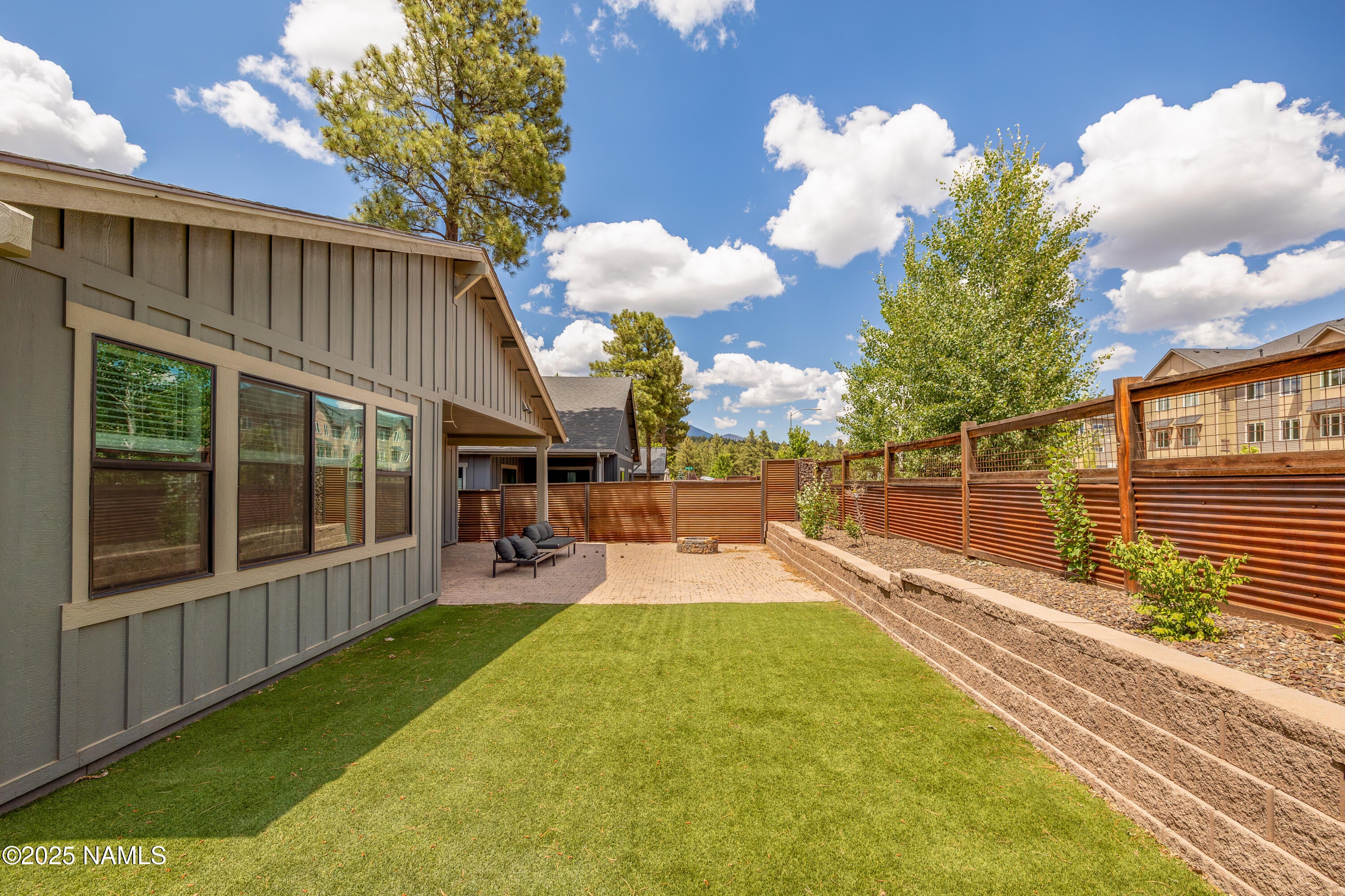 Flagstaff, Arizona, 86001, United States, 5 Bedrooms Bedrooms, ,4 BathroomsBathrooms,Residential,For Sale,1902555