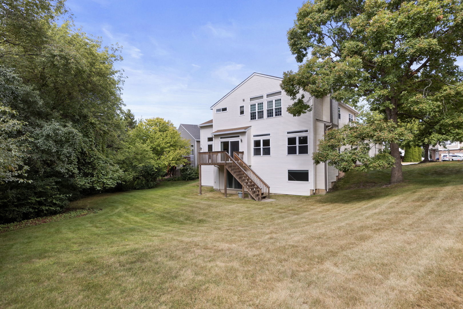 Gurnee, Illinois, 60031, United States, 5 Bedrooms Bedrooms, ,3 BathroomsBathrooms,Residential,For Sale,1940338
