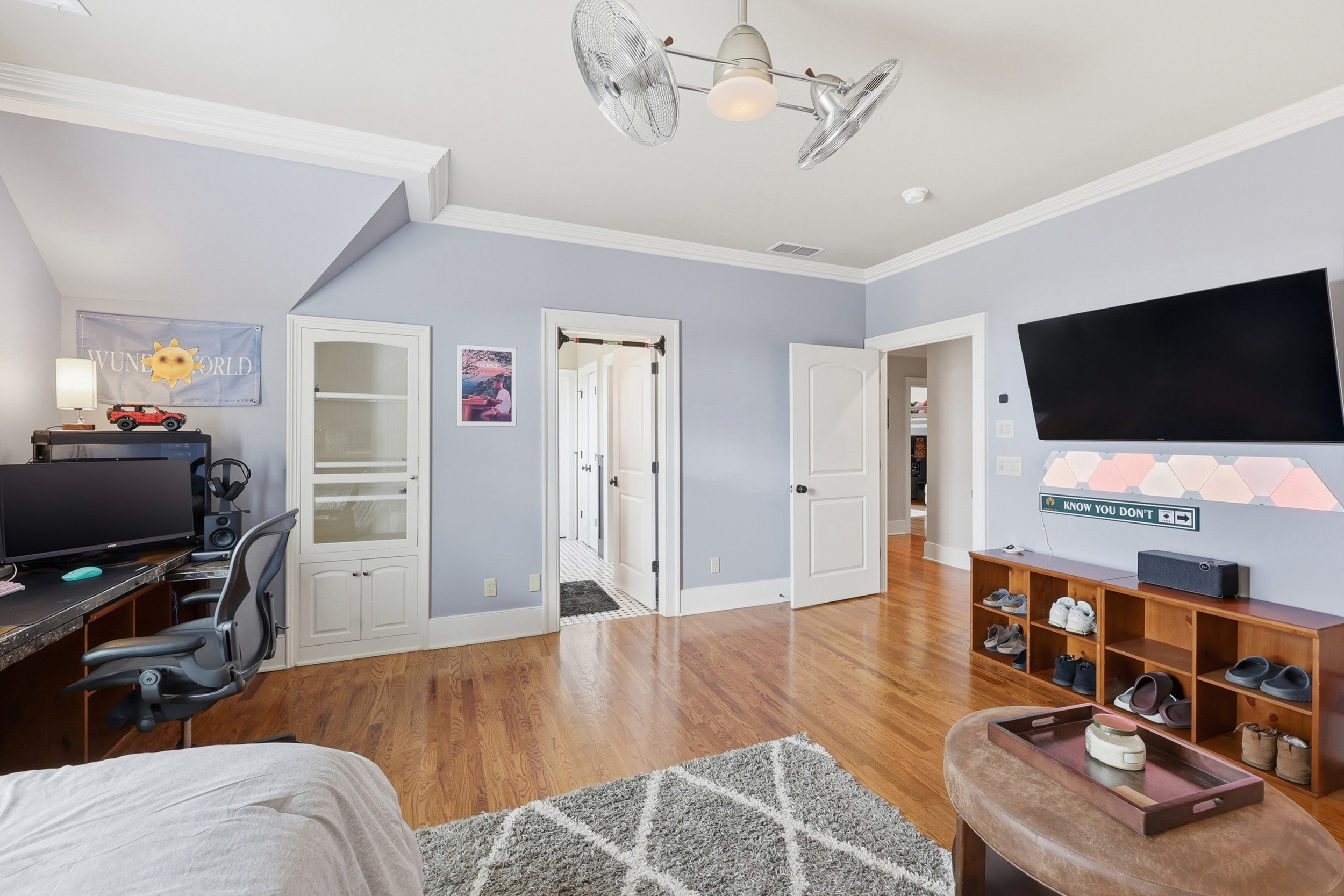  4848 Chelmsbury Lane - 物件實景