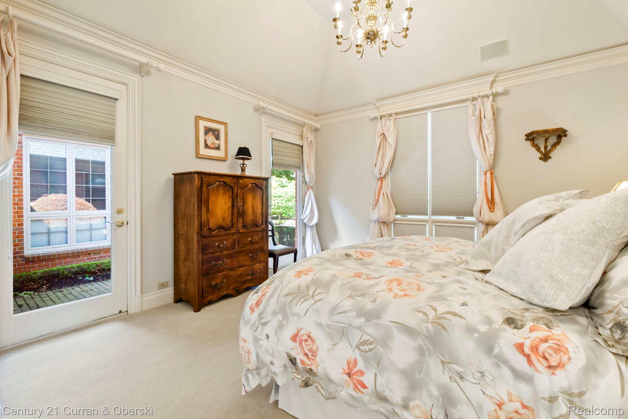 Northville, Michigan, 48168, United States, 5 Bedrooms Bedrooms, ,6 BathroomsBathrooms,Residential,For Sale,2023704