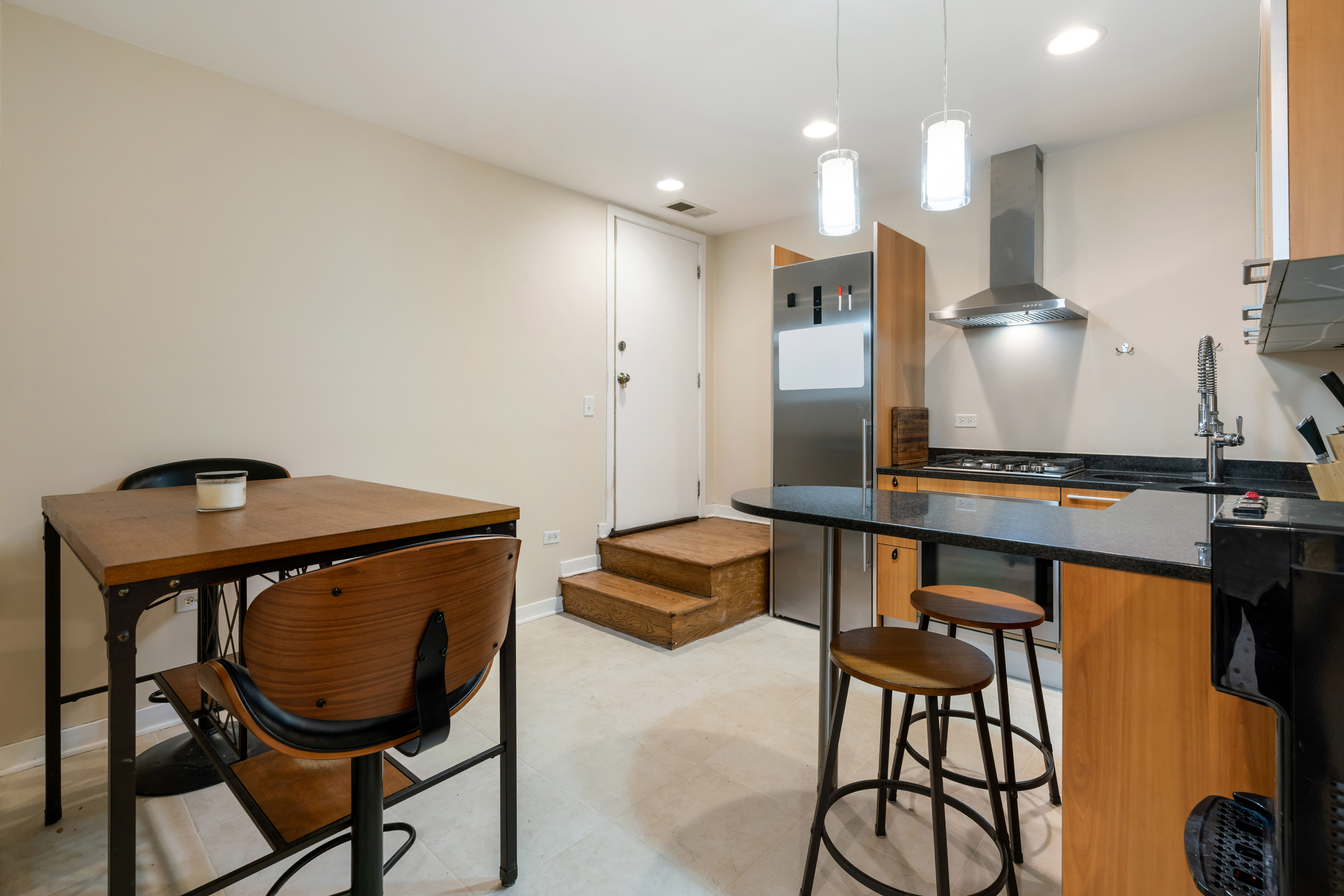  South-facing 2-bedroom, 1-bath Condo in West Bucktown/Logan Square - 物件實景