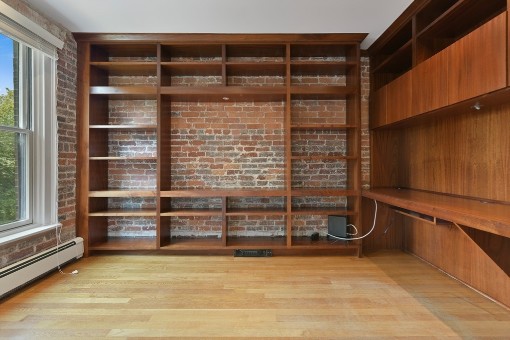 Boston, Massachusetts, 02118, United States, 2 Bedrooms Bedrooms, ,3 BathroomsBathrooms,Residential,For Sale,1978811