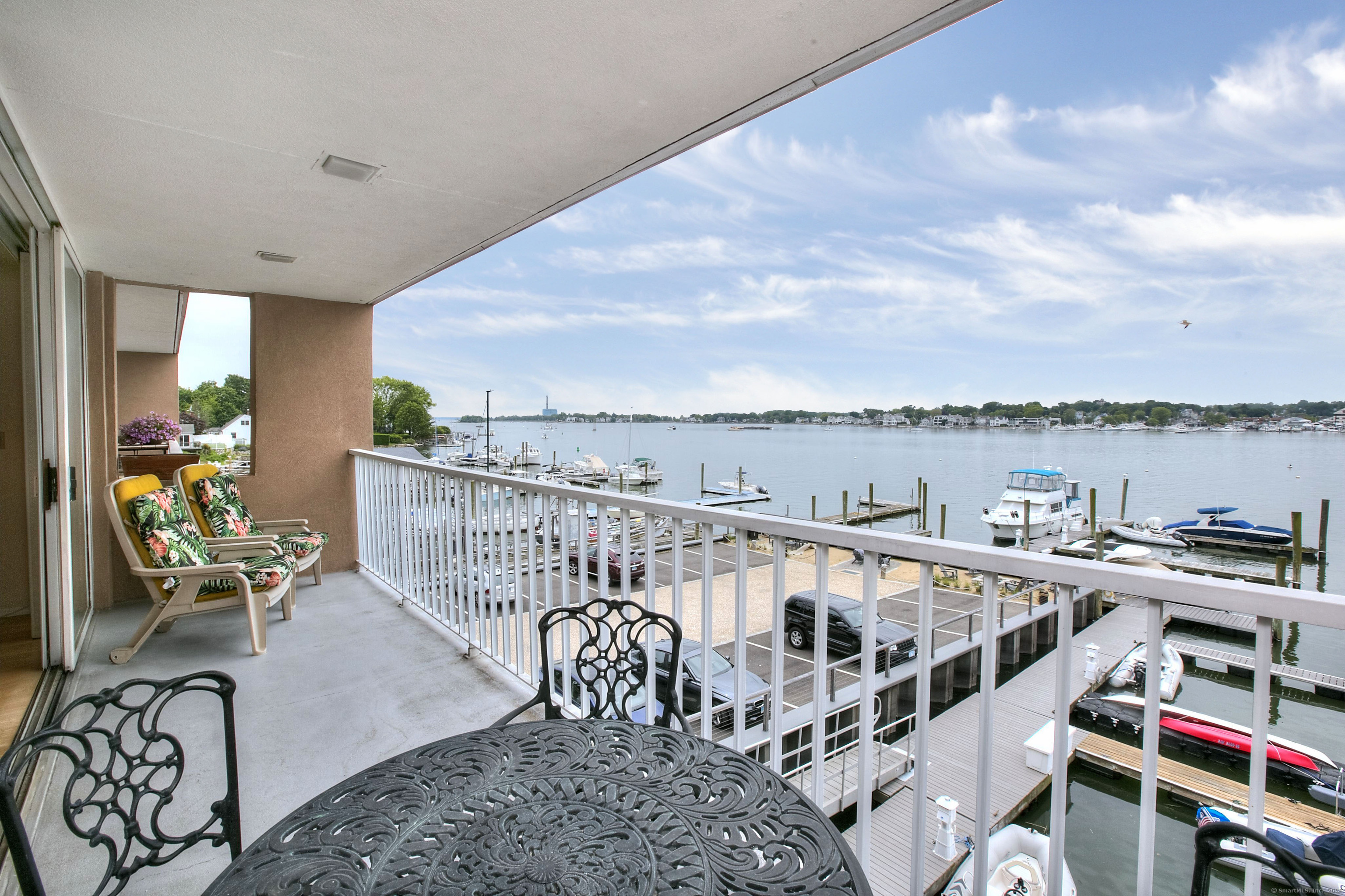 Norwalk, Connecticut, 06855, United States, 2 Bedrooms Bedrooms, ,2 BathroomsBathrooms,Residential,For Sale,1838207