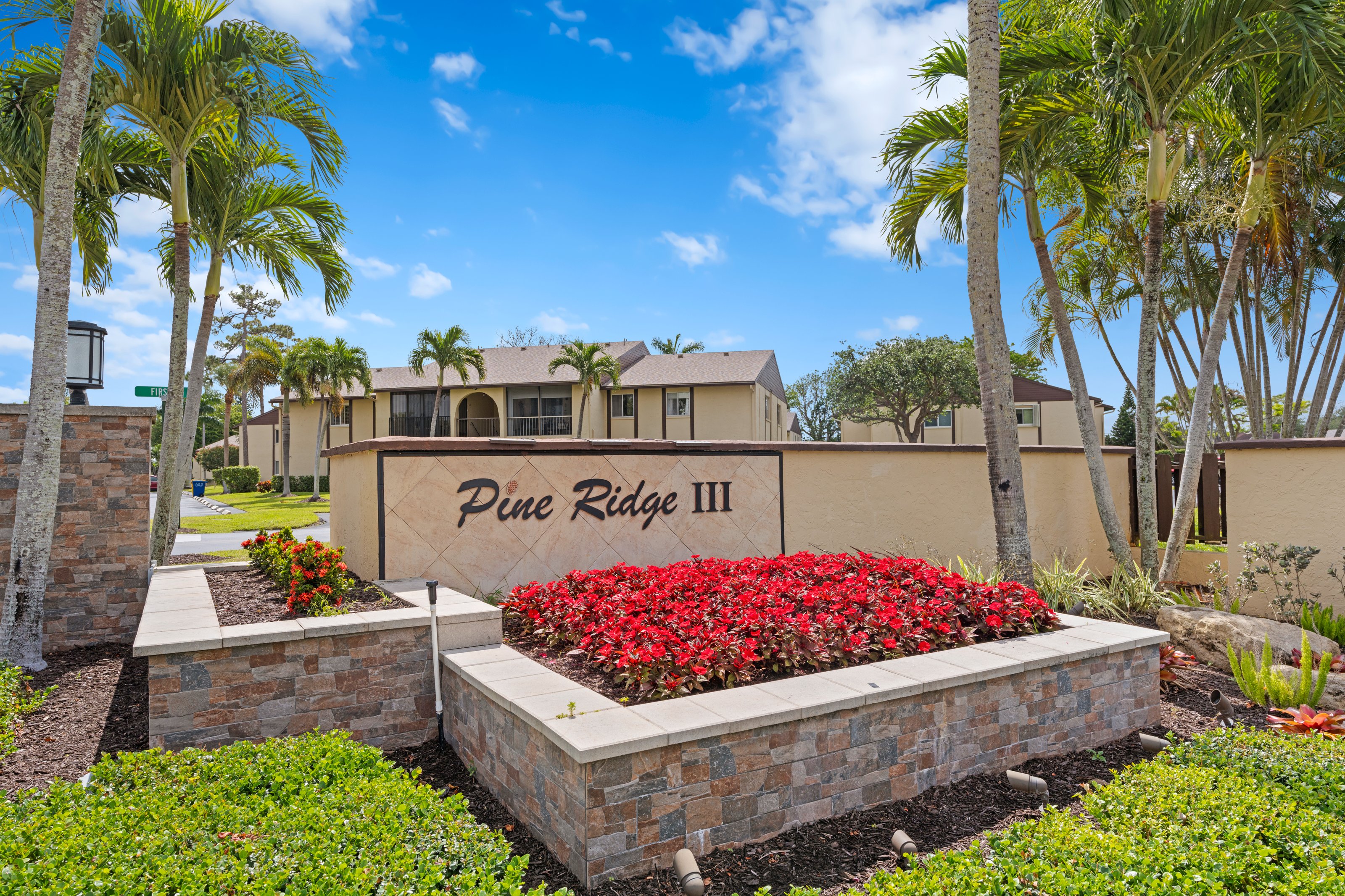  339 Pine Ridge Circle, Greenacres, FL, 33463 - 物件實景