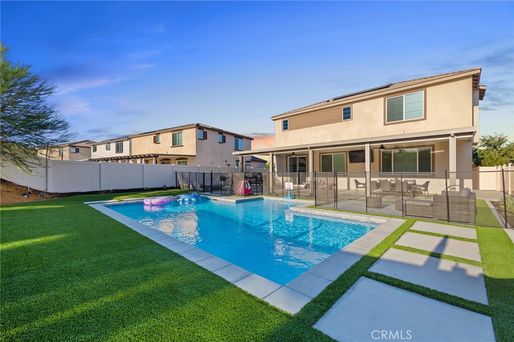 Menifee, California, 92584, United States, 4 Bedrooms Bedrooms, ,3 BathroomsBathrooms,Residential,For Sale,1942234