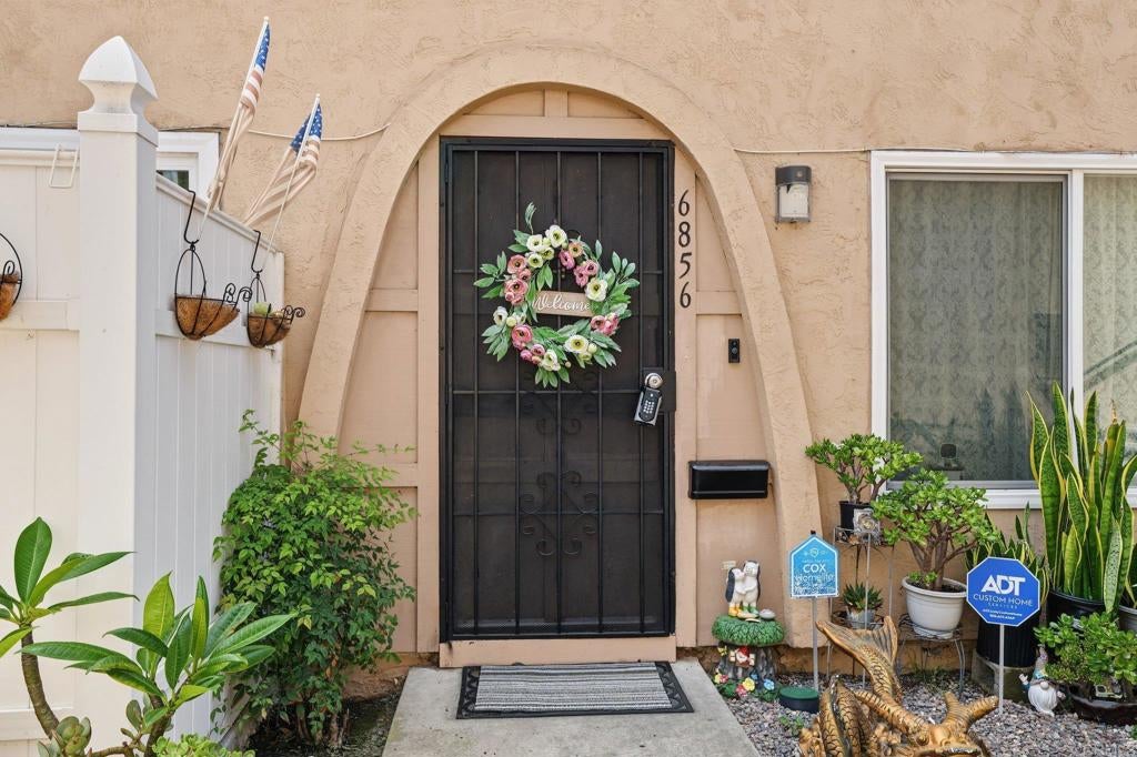 Parkside Ave, San Diego, CA 92139