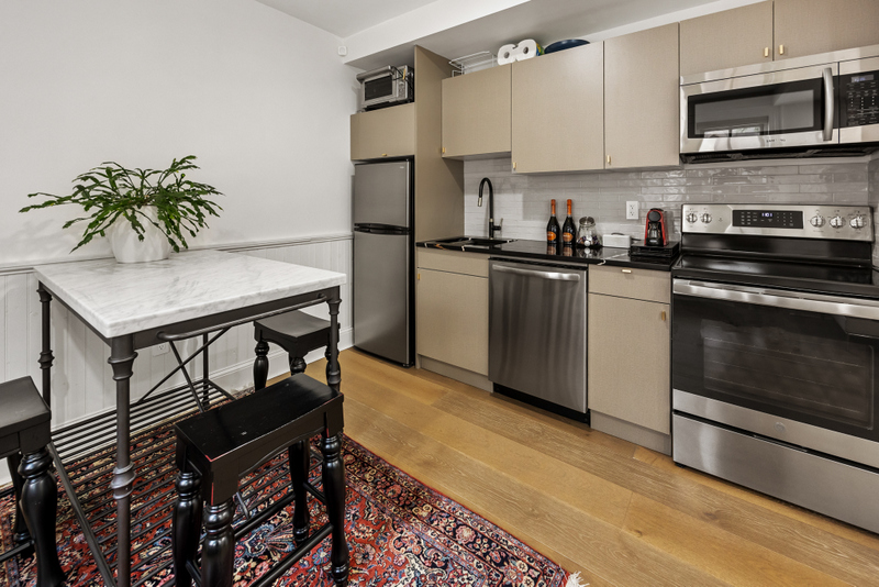 Philadelphia, Pennsylvania, 19130, United States, 5 Bedrooms Bedrooms, ,6 BathroomsBathrooms,Residential,For Sale,1977260