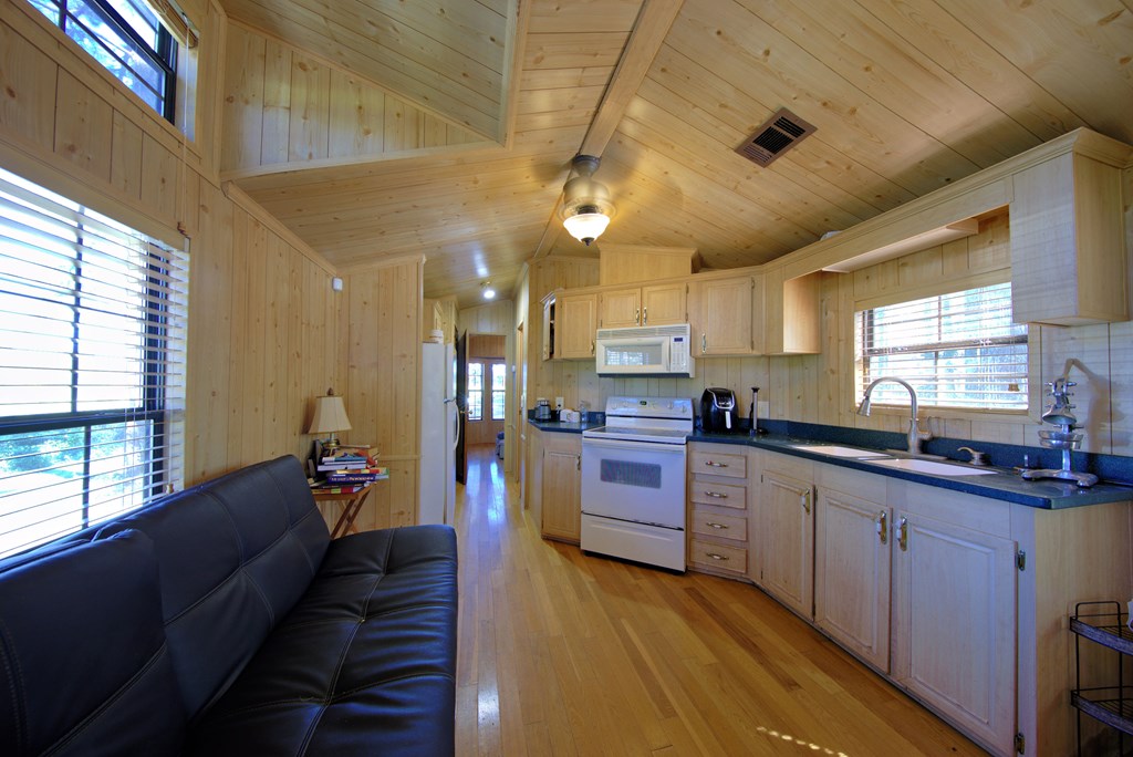 Pavo, Georgia, 31778, United States, ,Residential,For Sale,1988640