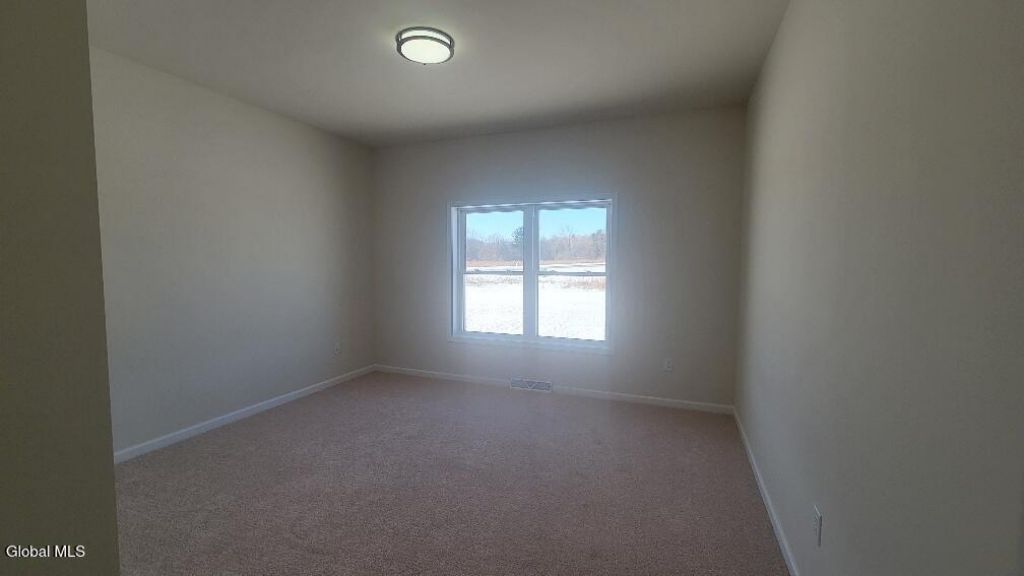 Mechanicville, New York, 12118, United States, 3 Bedrooms Bedrooms, ,3 BathroomsBathrooms,Residential,For Sale,1989514